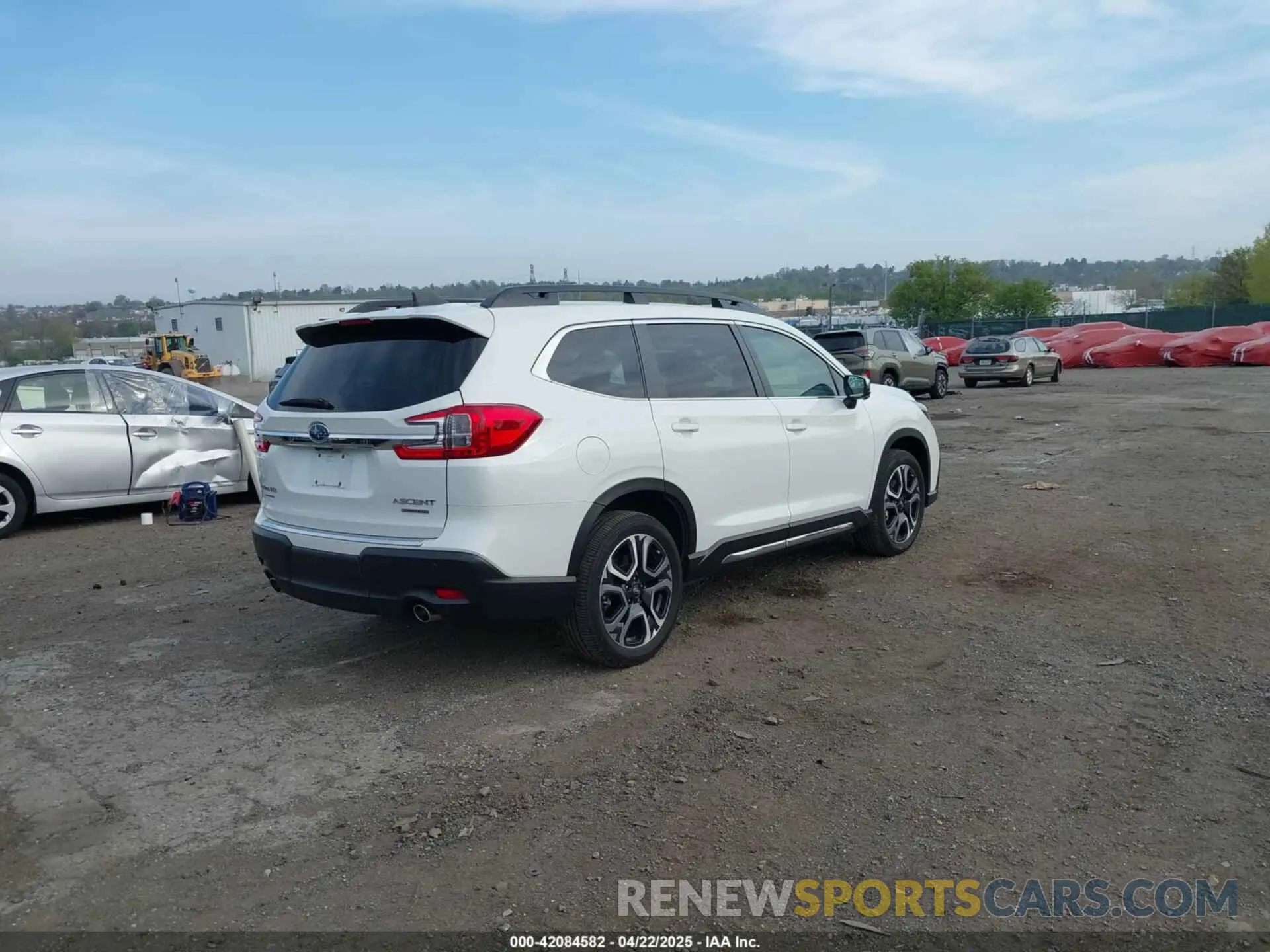 4 Photograph of a damaged car 4S4WMAUD4P3447601 SUBARU ASCENT 2023
