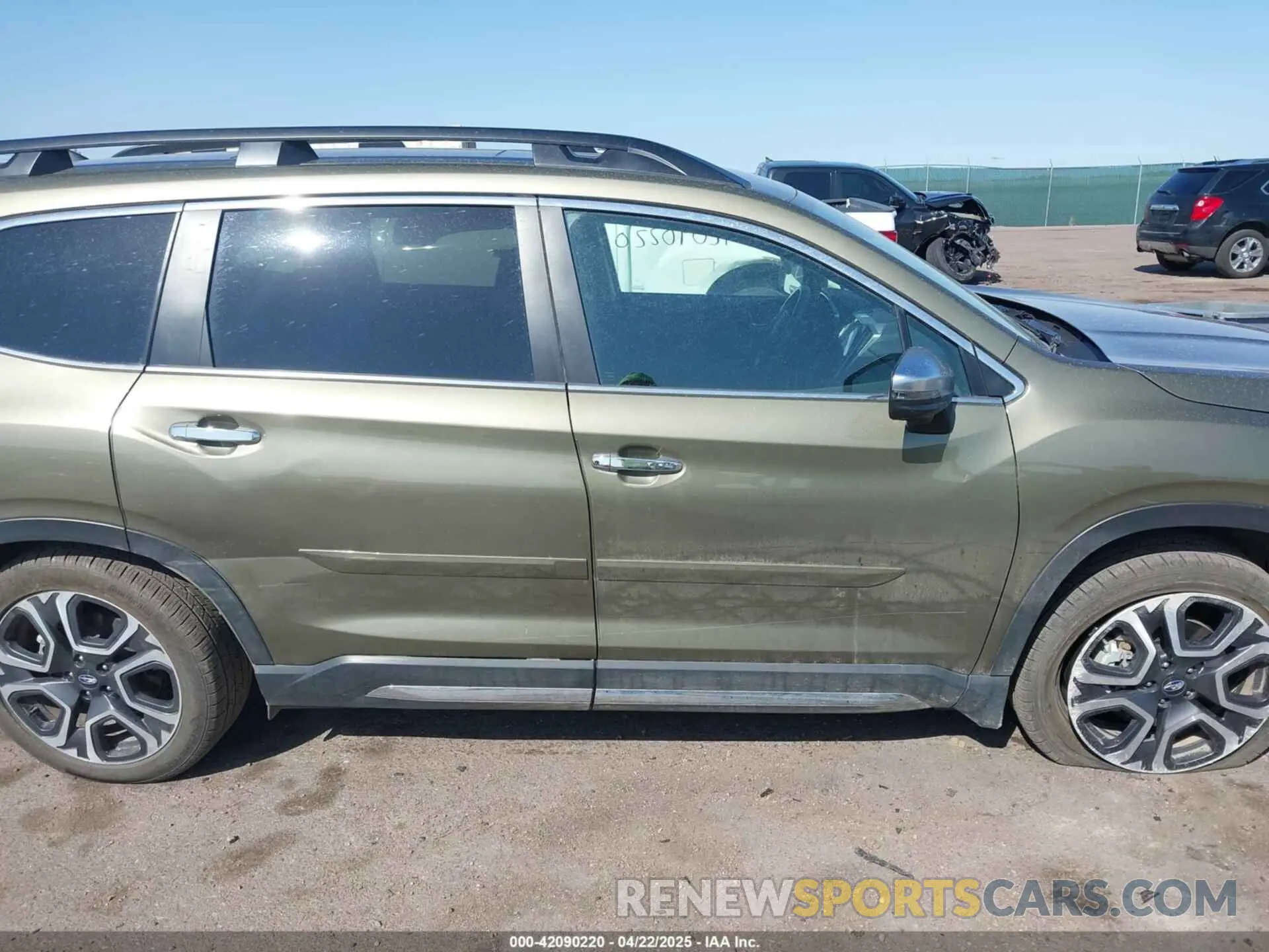 13 Photograph of a damaged car 4S4WMAWD3P3421634 SUBARU ASCENT 2023