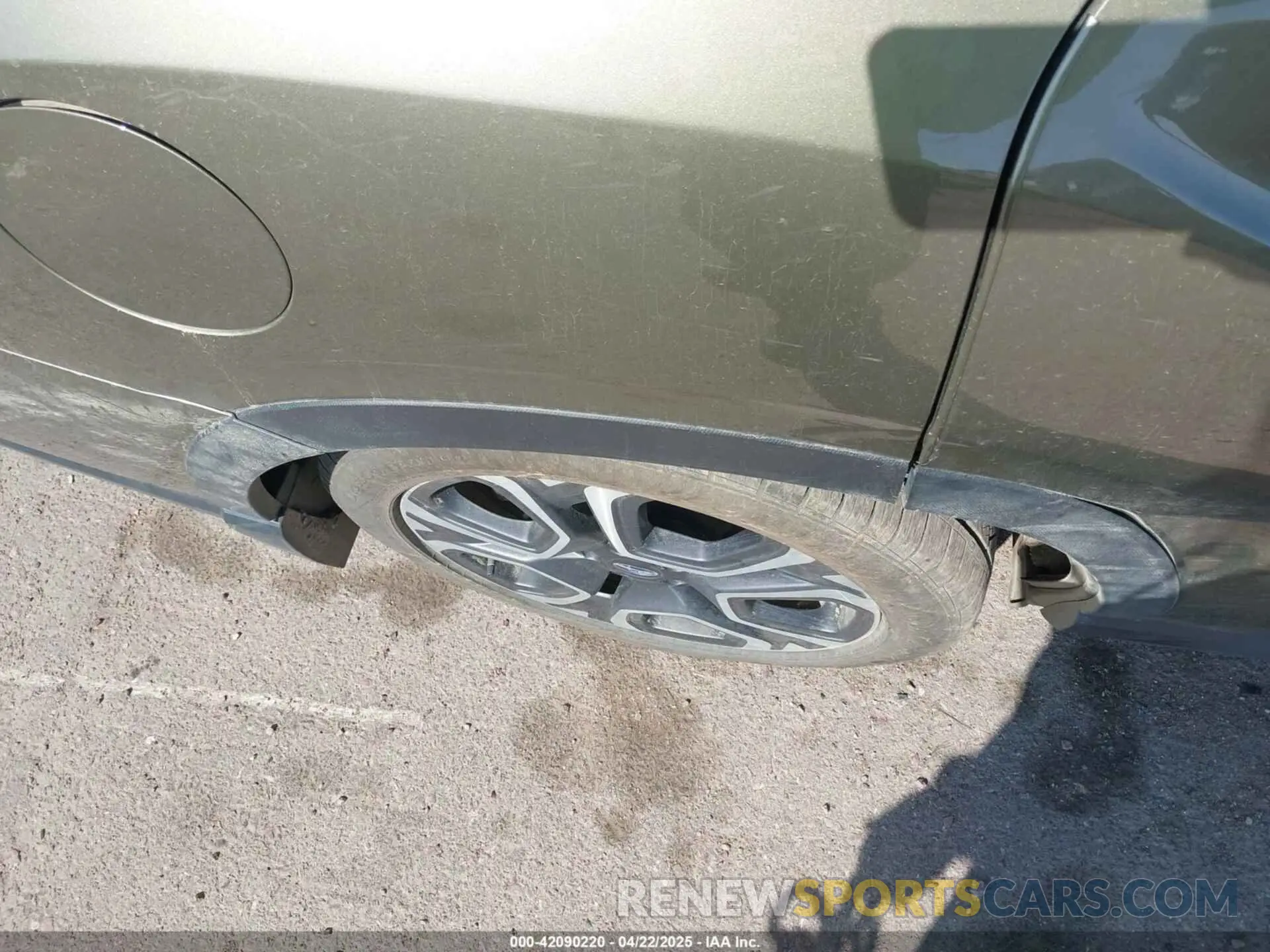 17 Photograph of a damaged car 4S4WMAWD3P3421634 SUBARU ASCENT 2023