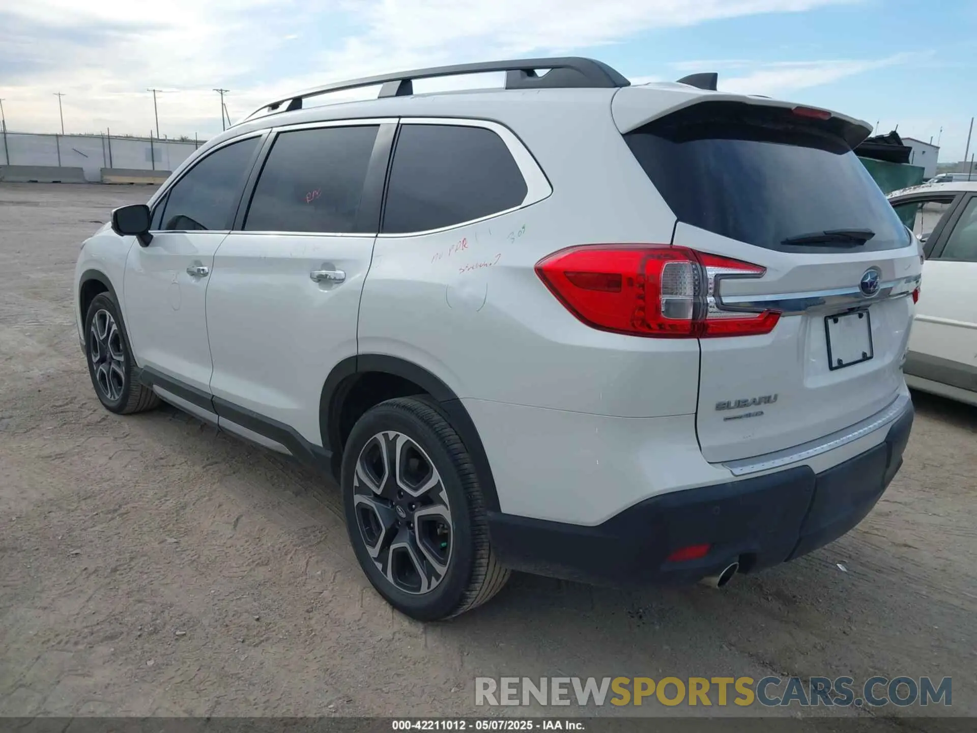 3 Photograph of a damaged car 4S4WMAWD5P3437317 SUBARU ASCENT 2023