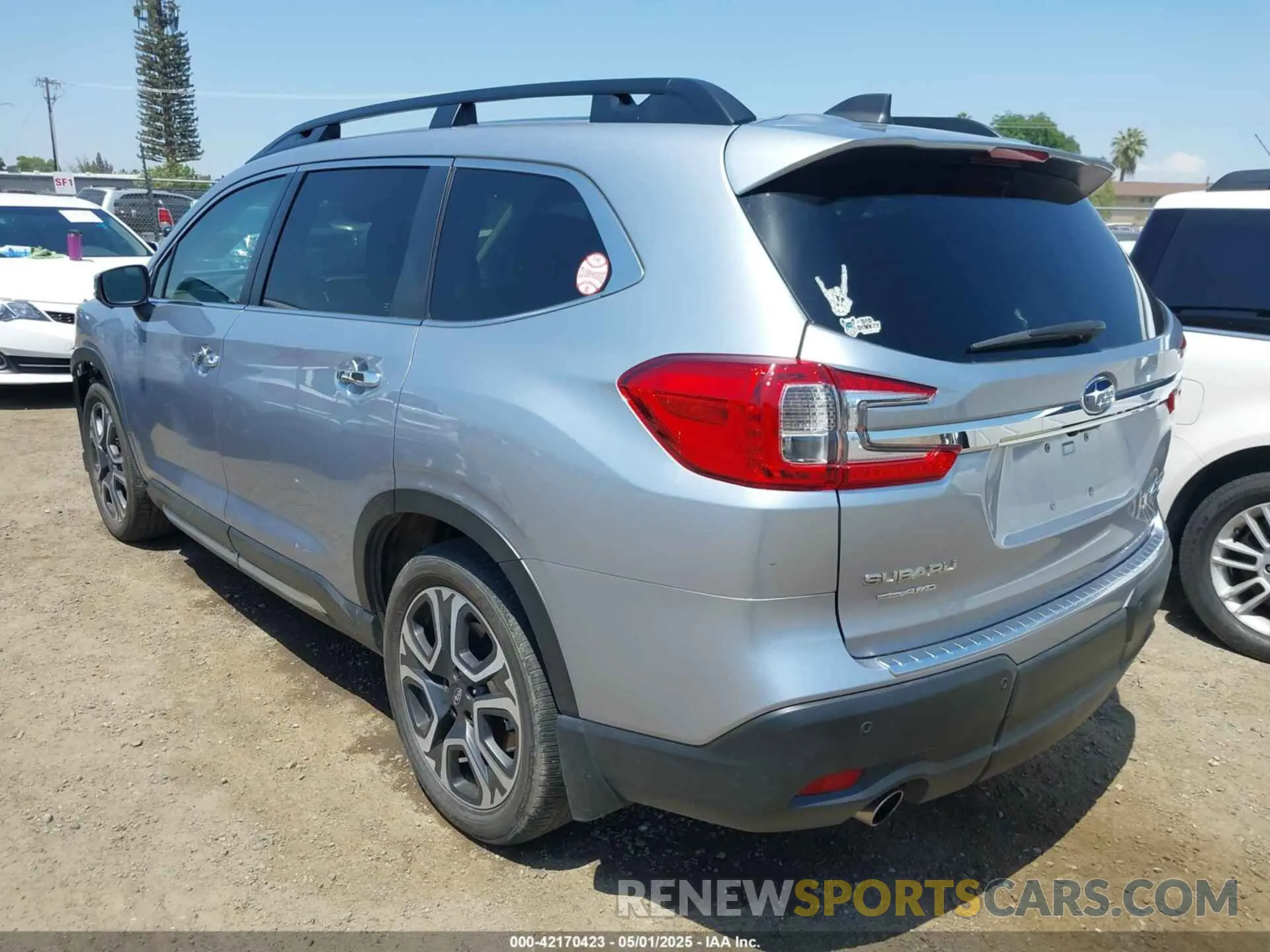 3 Photograph of a damaged car 4S4WMAWD7P3443989 SUBARU ASCENT 2023