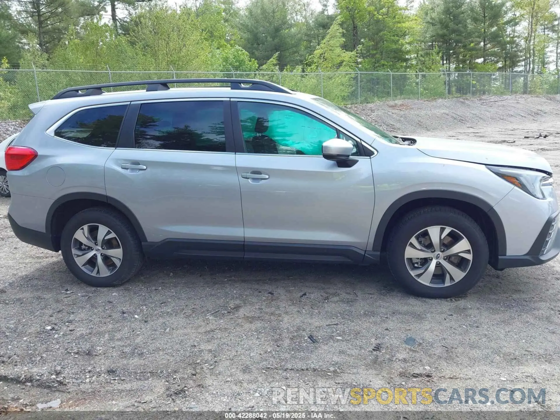 13 Photograph of a damaged car 4S4WMACD6R3454621 SUBARU ASCENT 2024