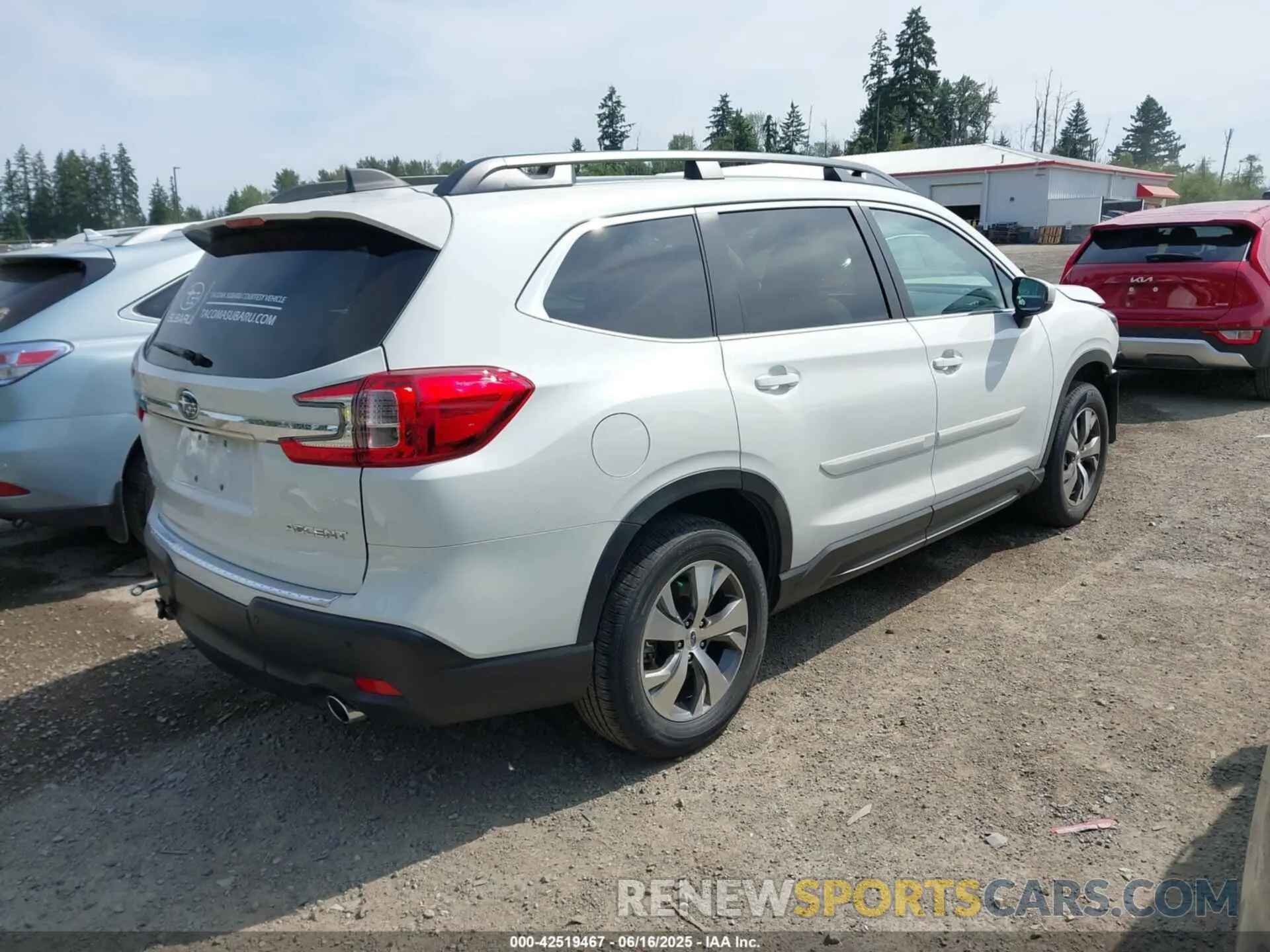 4 Photograph of a damaged car 4S4WMAEDXR3447992 SUBARU ASCENT 2024