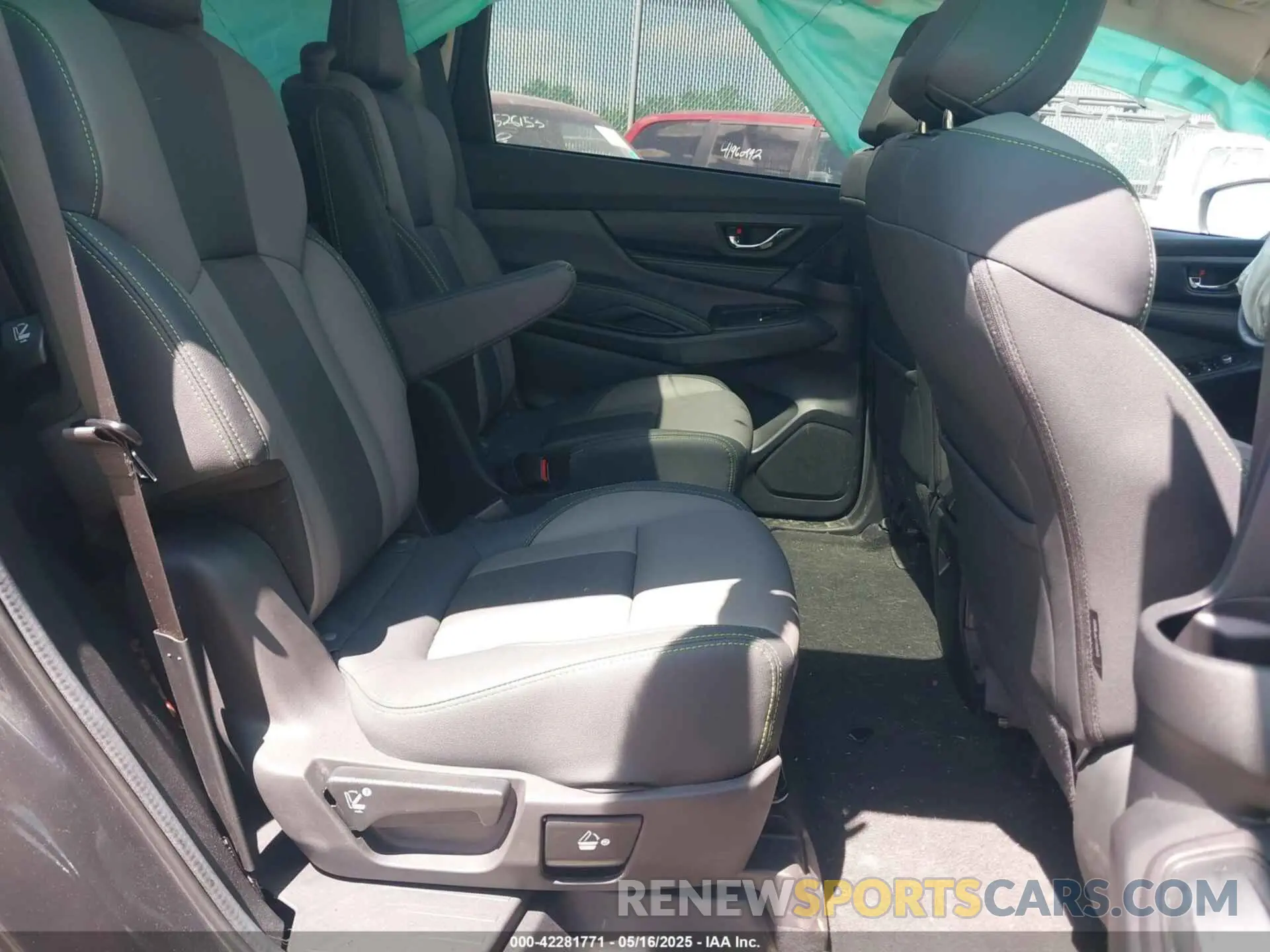 8 Photograph of a damaged car 4S4WMAHD0R3405116 SUBARU ASCENT 2024