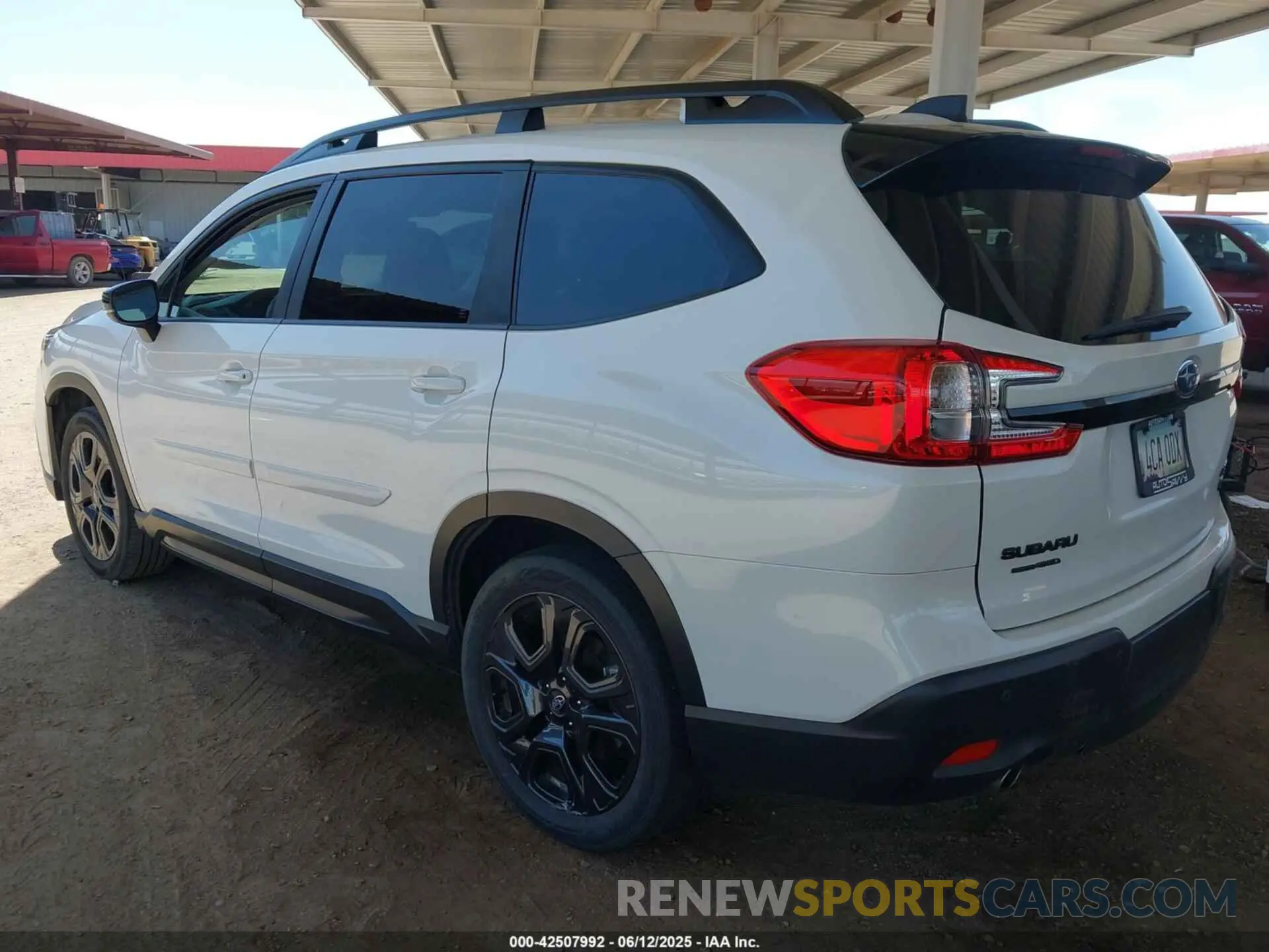 3 Photograph of a damaged car 4S4WMAHD0R3408596 SUBARU ASCENT 2024
