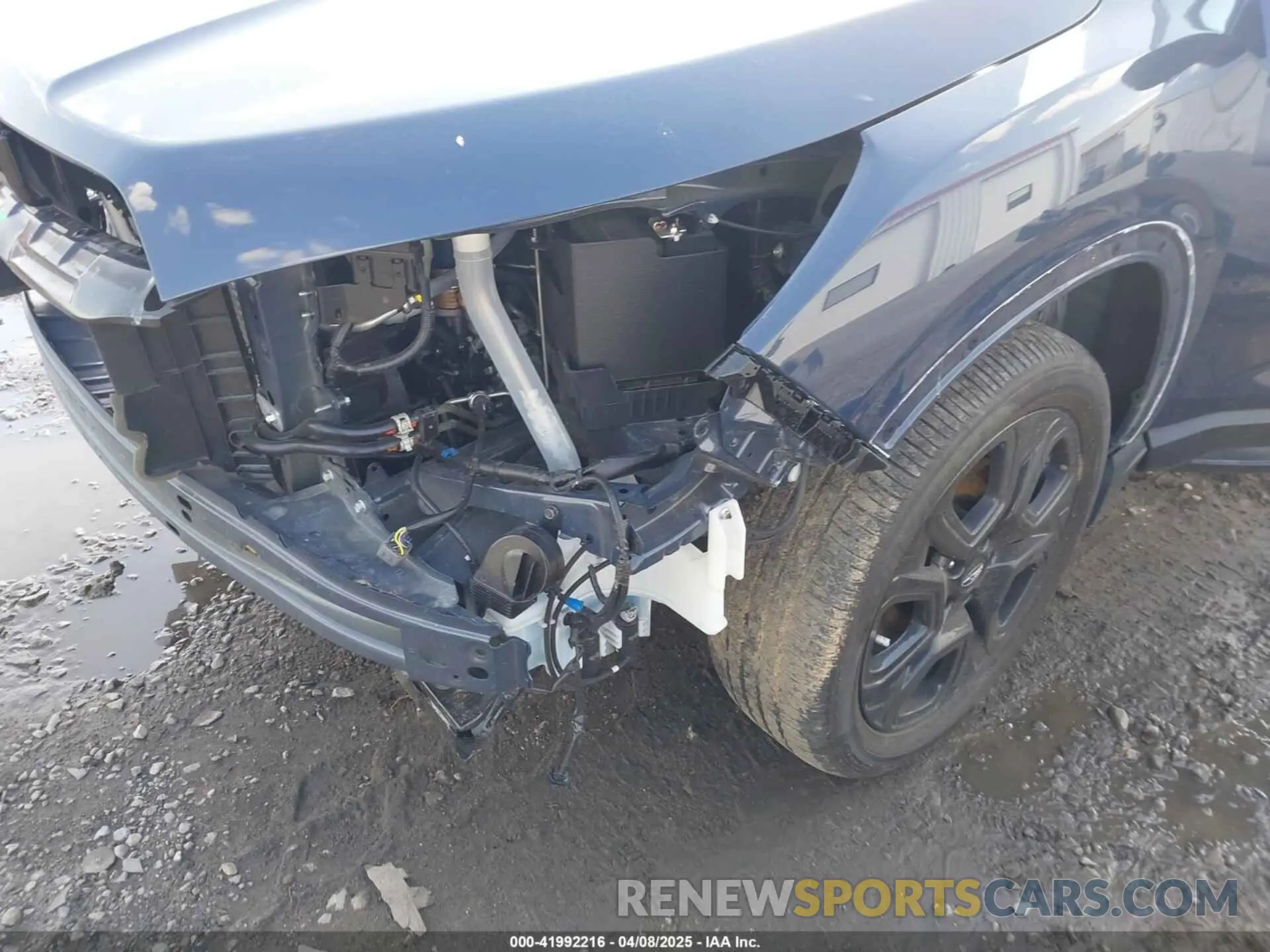19 Photograph of a damaged car 4S4WMAHD5R3400526 SUBARU ASCENT 2024
