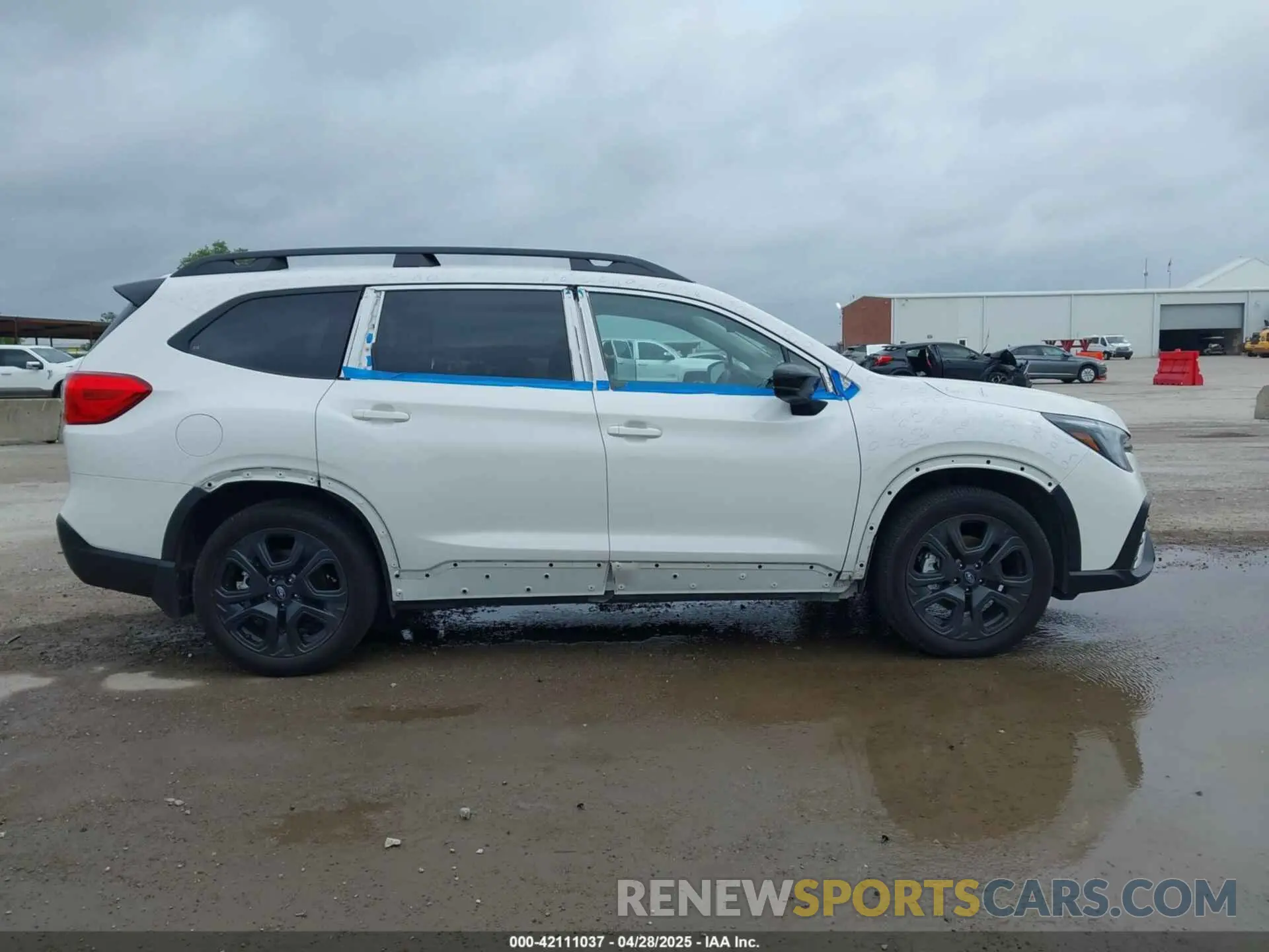 13 Photograph of a damaged car 4S4WMAHD8R3419734 SUBARU ASCENT 2024