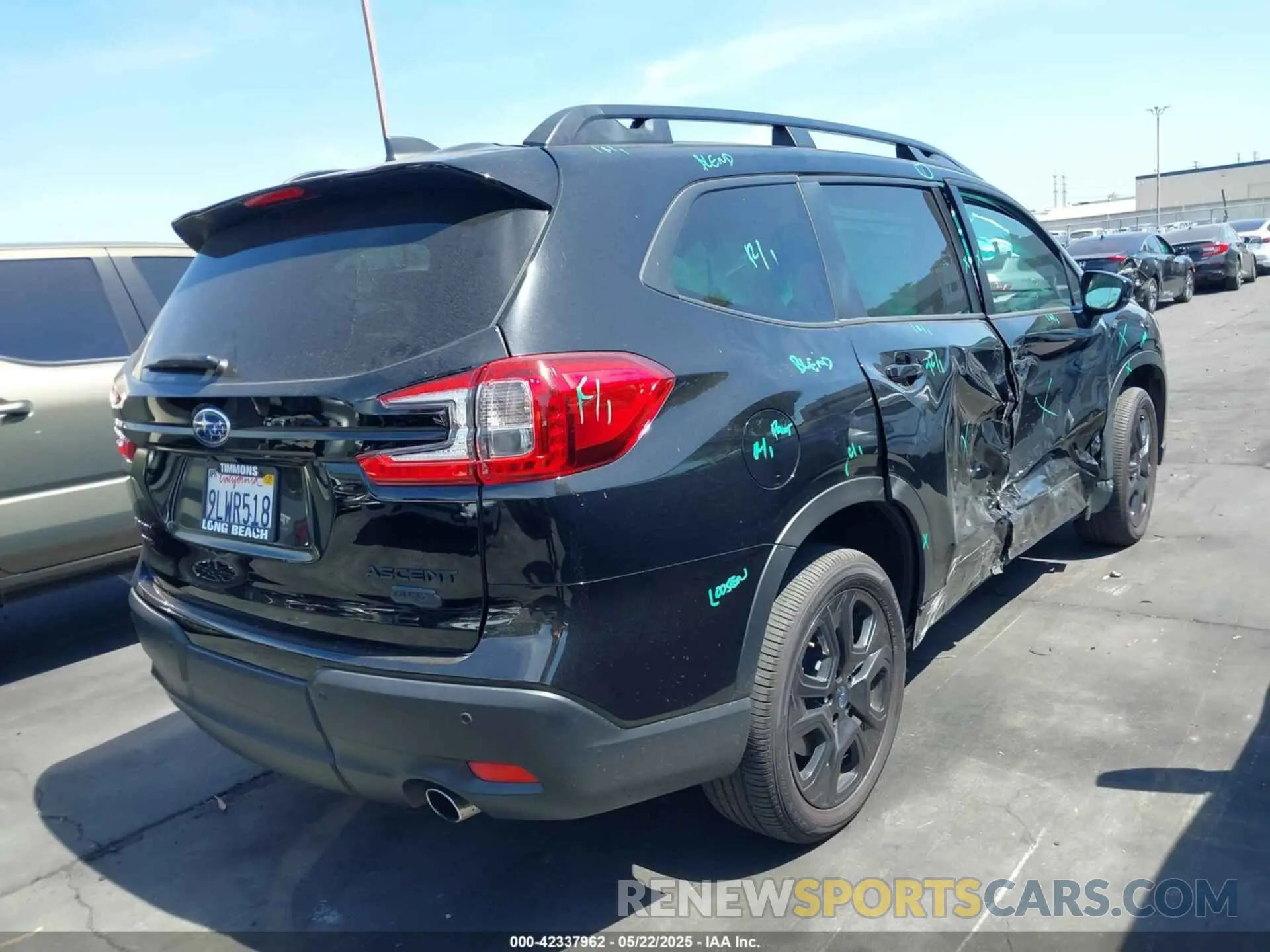 4 Photograph of a damaged car 4S4WMAKD2R3425764 SUBARU ASCENT 2024