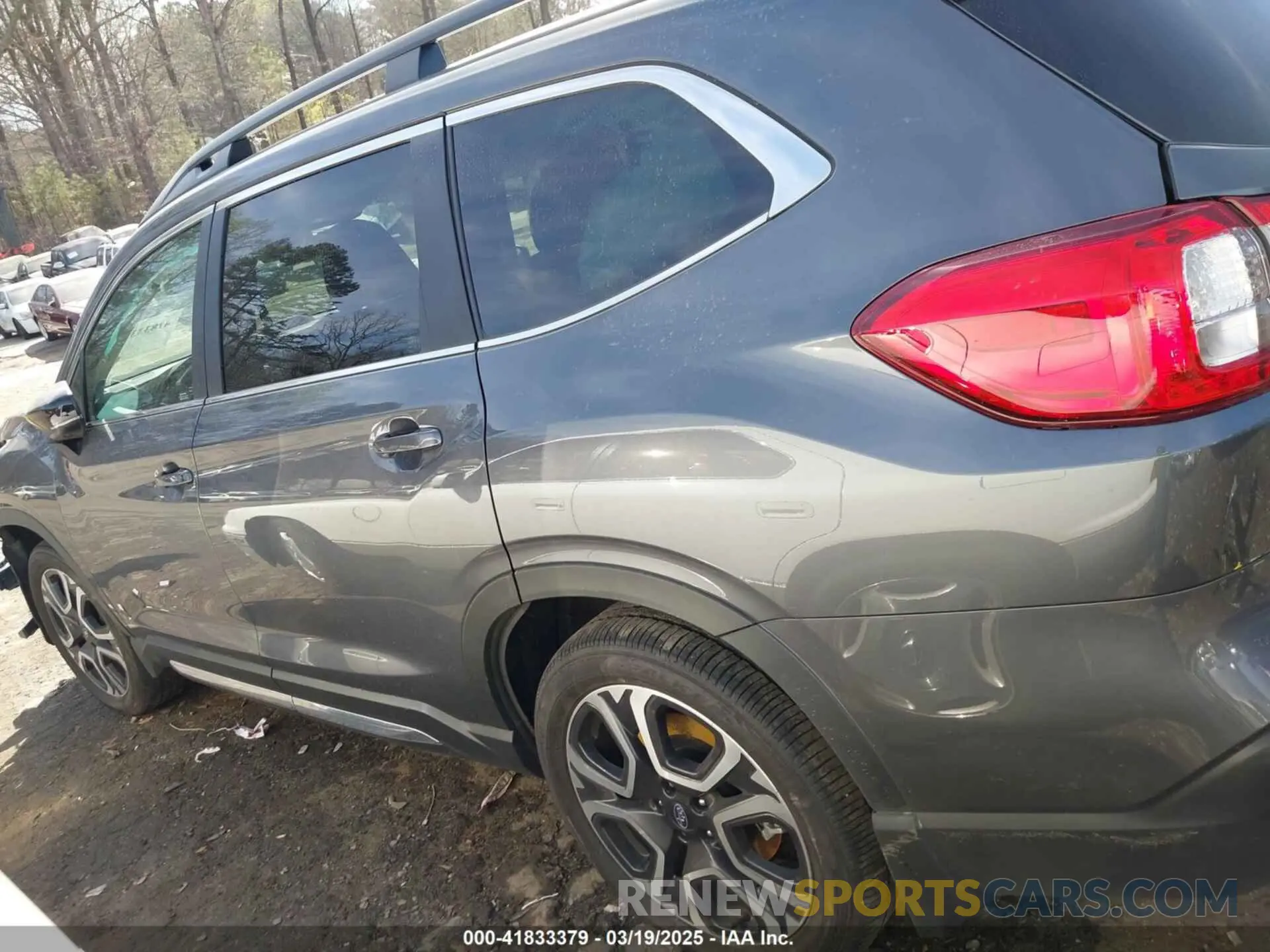 15 Photograph of a damaged car 4S4WMAUD5R3433323 SUBARU ASCENT 2024