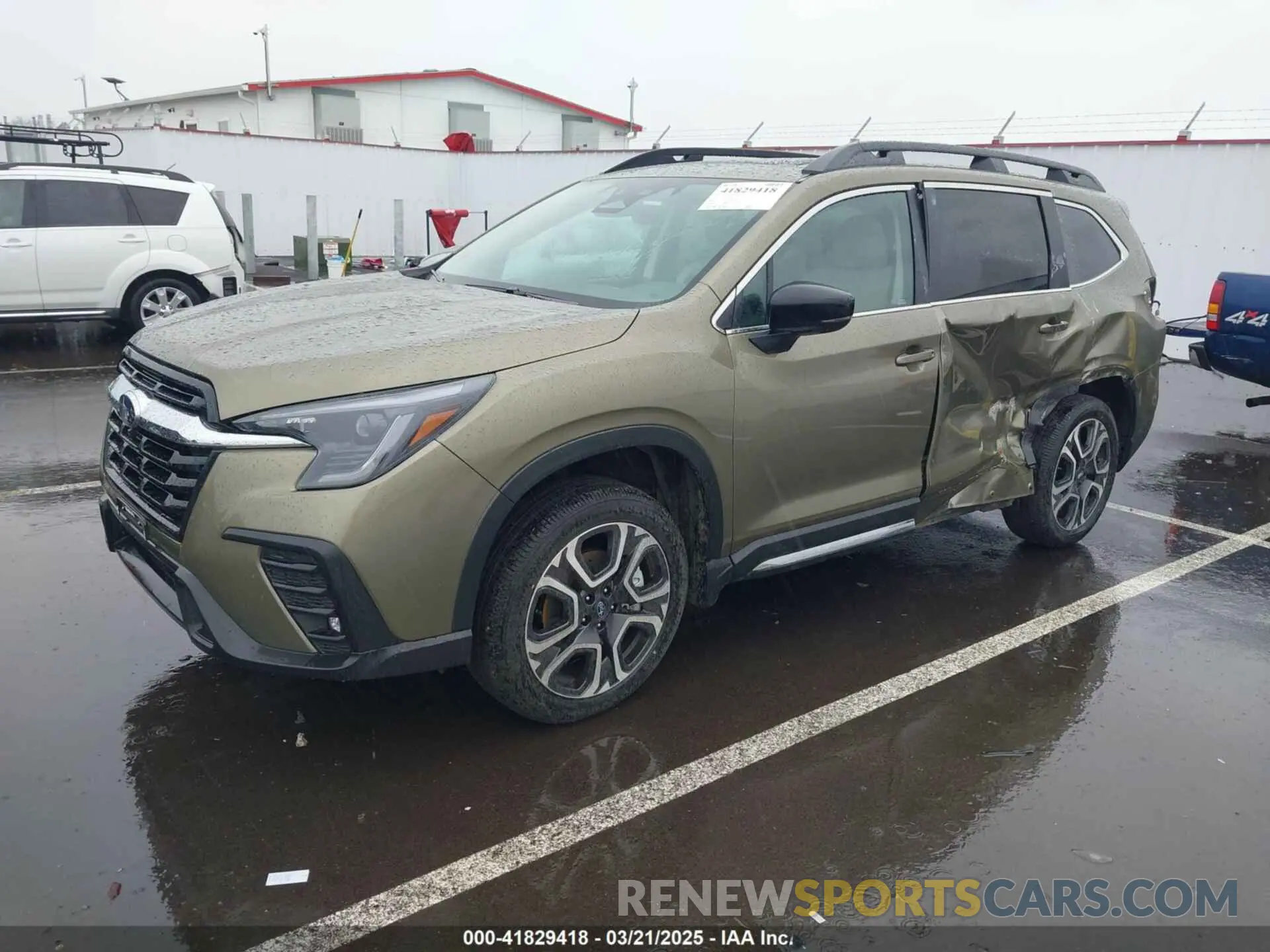 2 Photograph of a damaged car 4S4WMAUD5R3441356 SUBARU ASCENT 2024