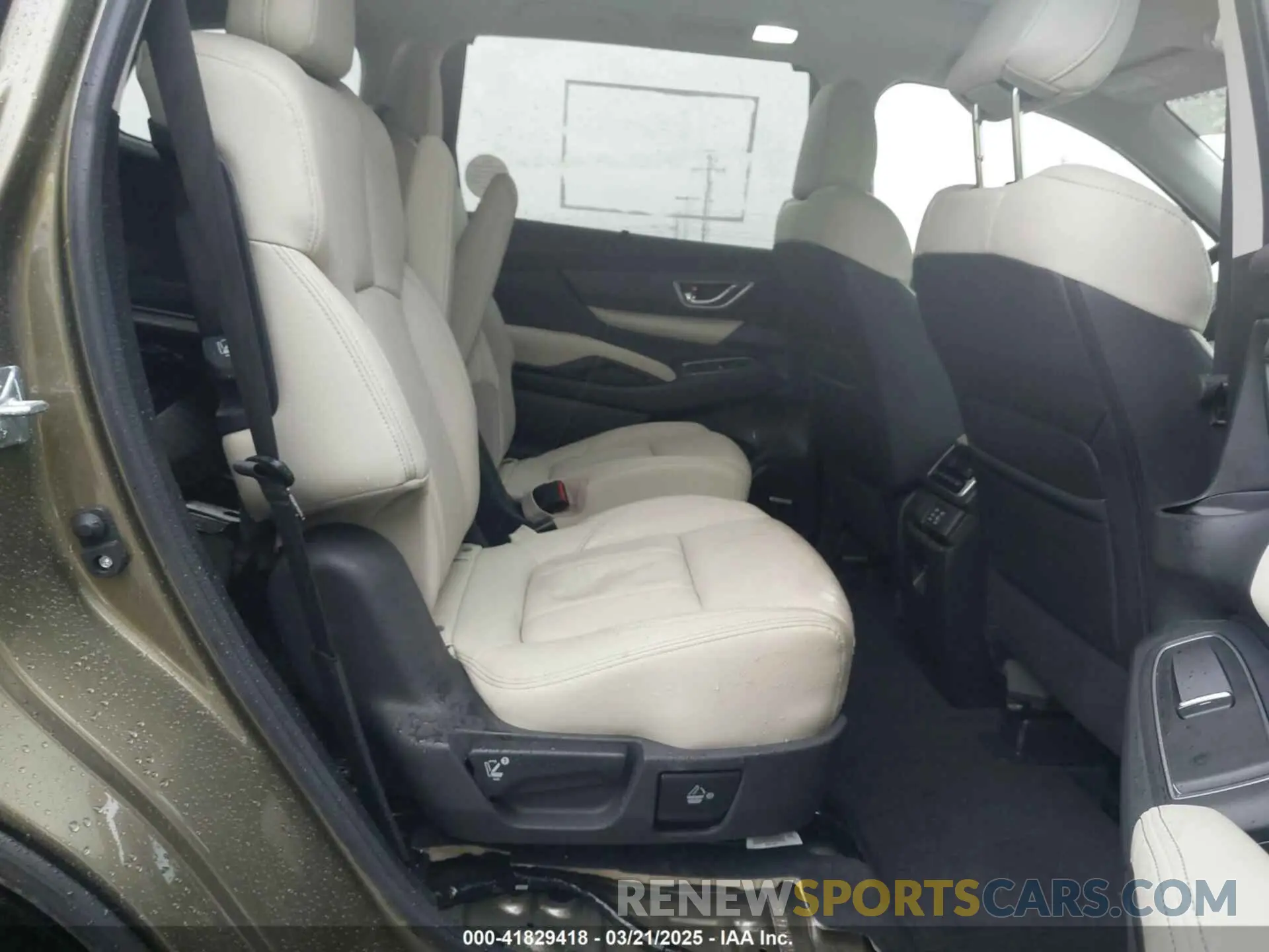 8 Photograph of a damaged car 4S4WMAUD5R3441356 SUBARU ASCENT 2024