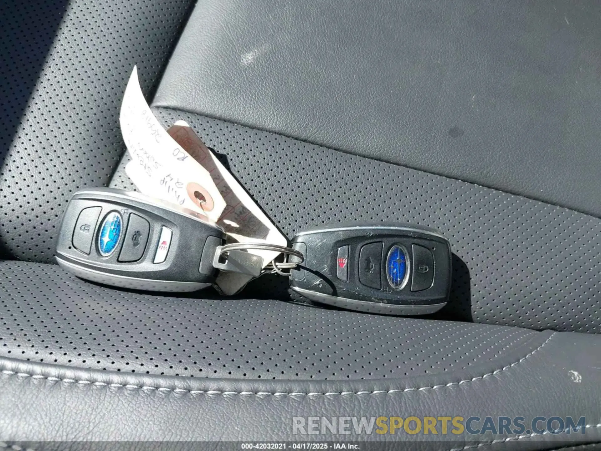11 Photograph of a damaged car 4S4WMAUD8R3402275 SUBARU ASCENT 2024