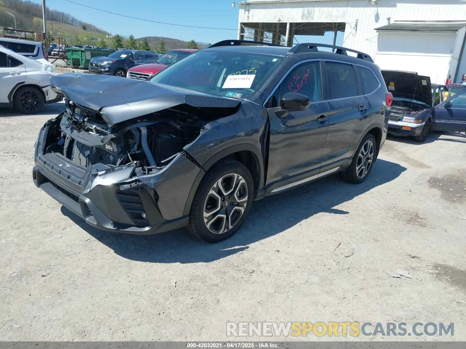 2 Photograph of a damaged car 4S4WMAUD8R3402275 SUBARU ASCENT 2024