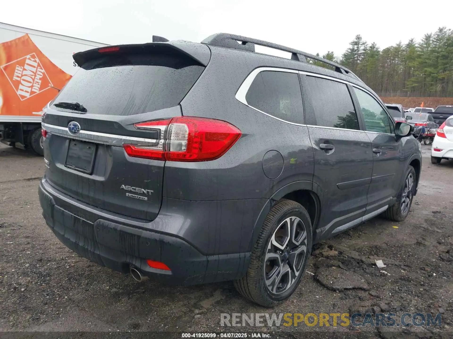 4 Photograph of a damaged car 4S4WMAUDXR3463367 SUBARU ASCENT 2024