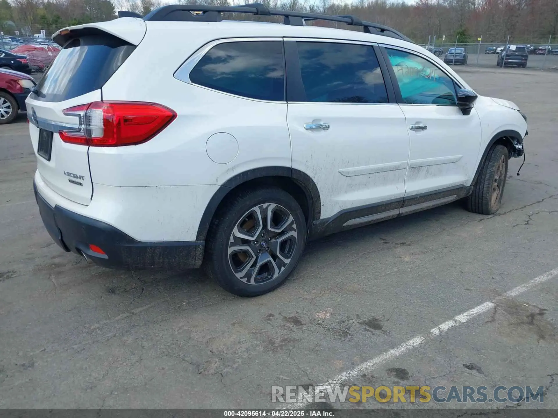 4 Photograph of a damaged car 4S4WMAWD0R3408522 SUBARU ASCENT 2024