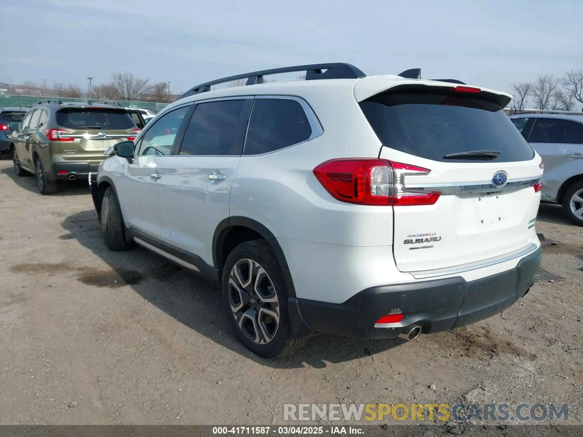 3 Photograph of a damaged car 4S4WMAWD2R3423801 SUBARU ASCENT 2024