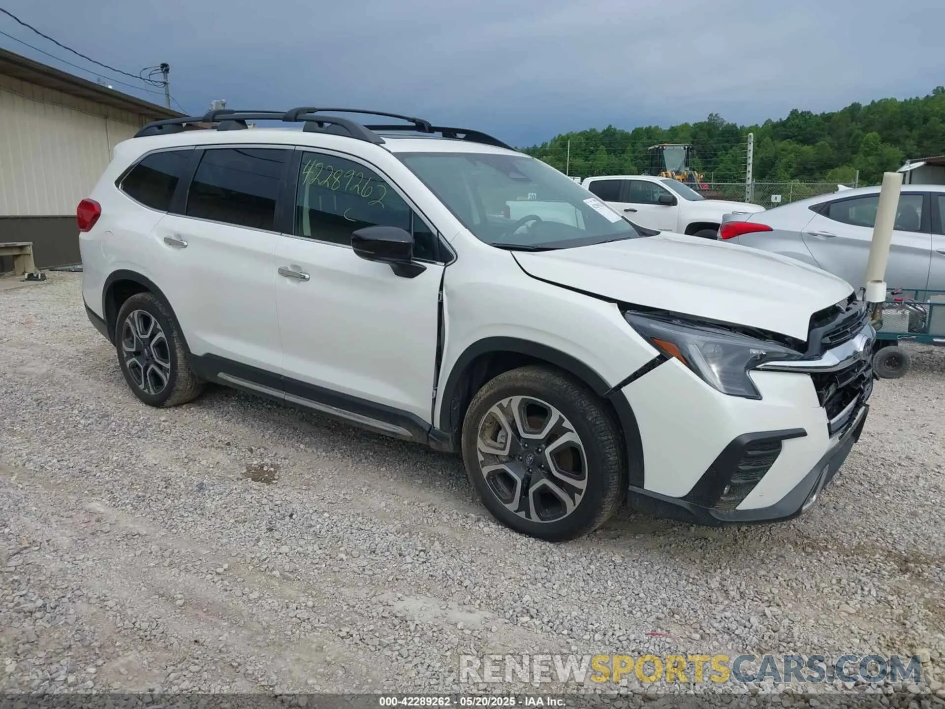 1 Photograph of a damaged car 4S4WMAWD2R3436418 SUBARU ASCENT 2024