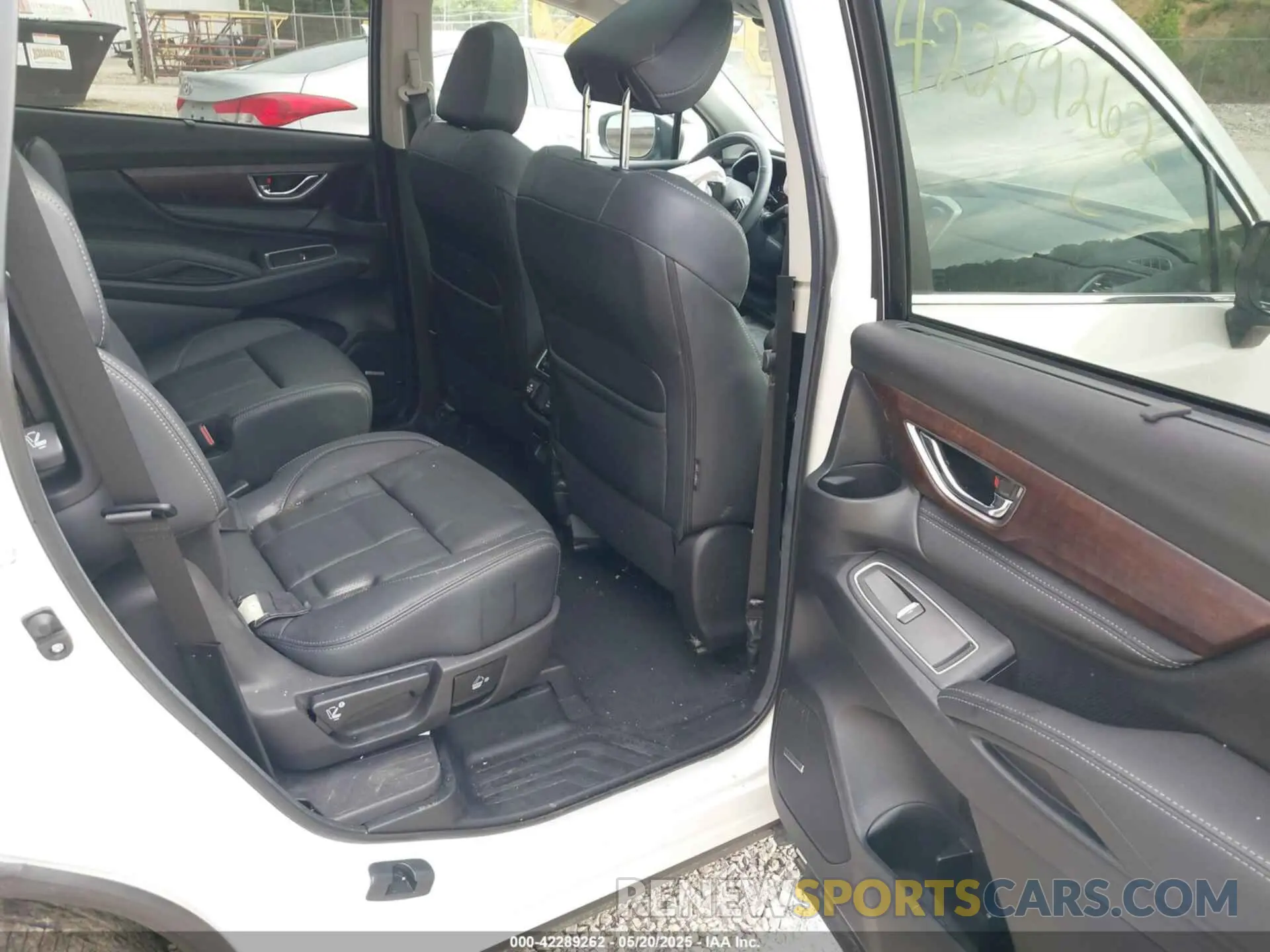 8 Photograph of a damaged car 4S4WMAWD2R3436418 SUBARU ASCENT 2024