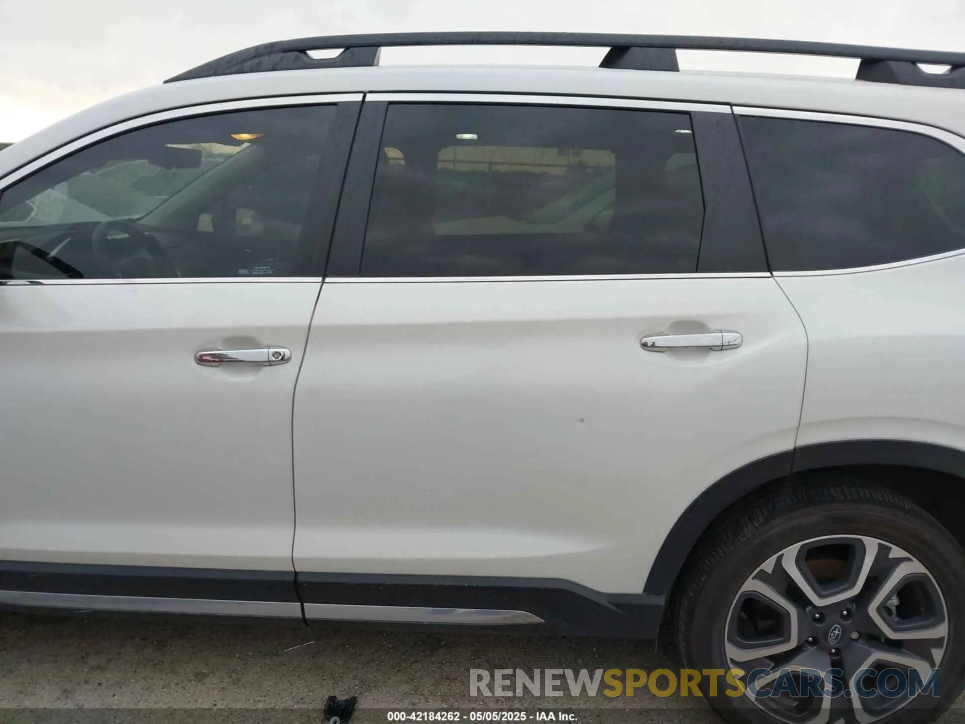 15 Photograph of a damaged car 4S4WMAWD4R3405297 SUBARU ASCENT 2024
