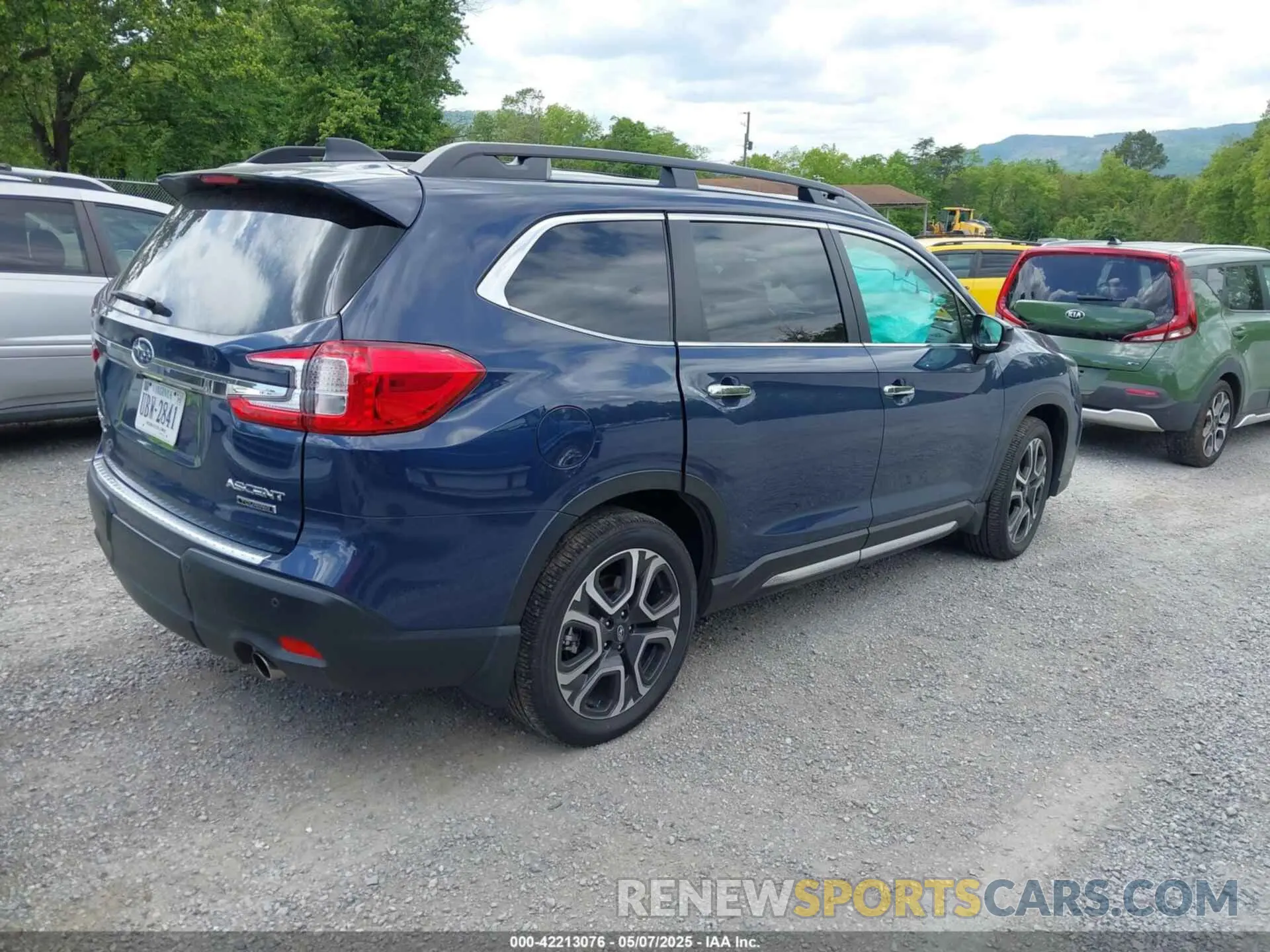 4 Photograph of a damaged car 4S4WMAWD7R3451741 SUBARU ASCENT 2024