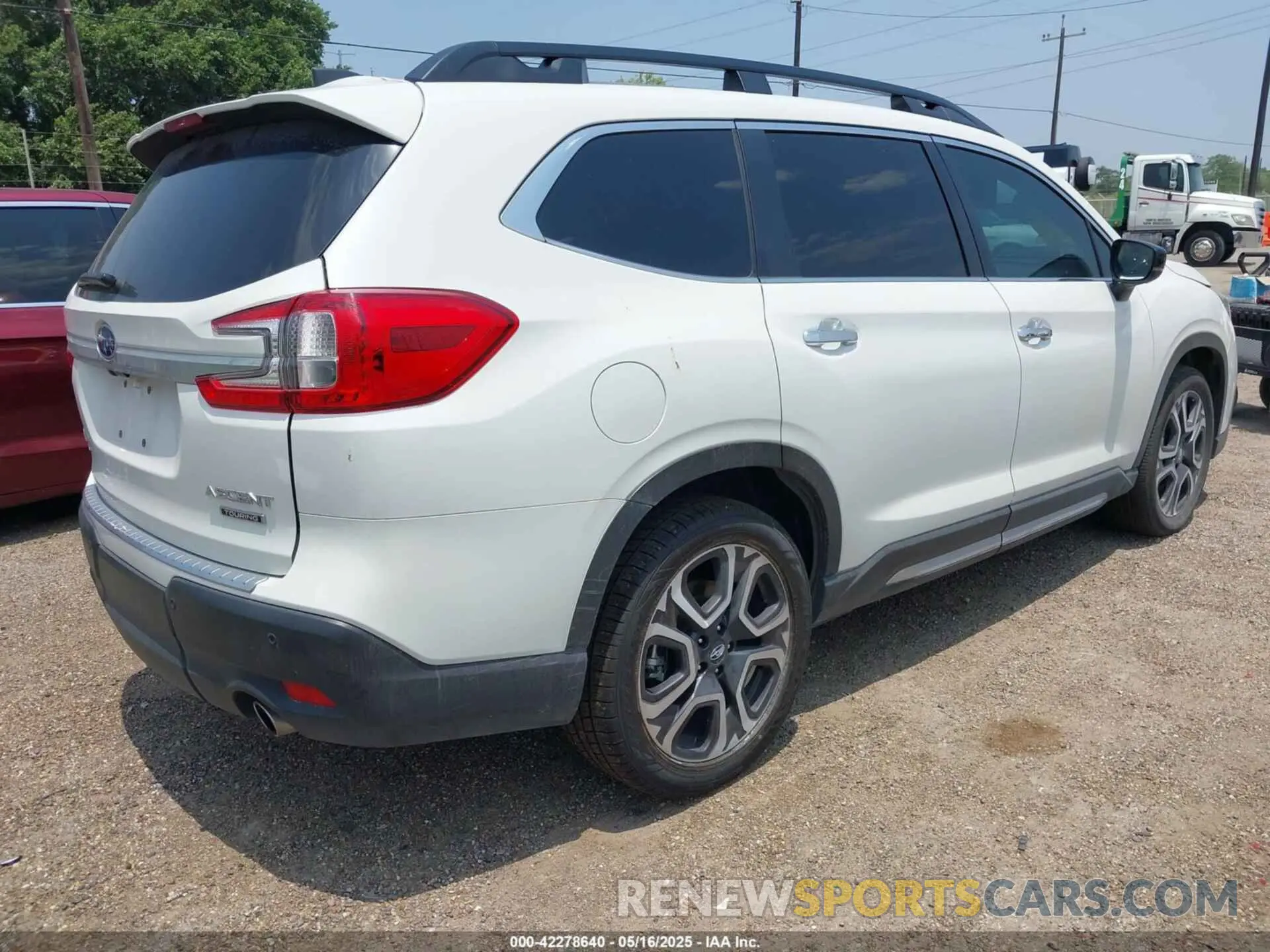 4 Photograph of a damaged car 4S4WMAWD9R3446282 SUBARU ASCENT 2024
