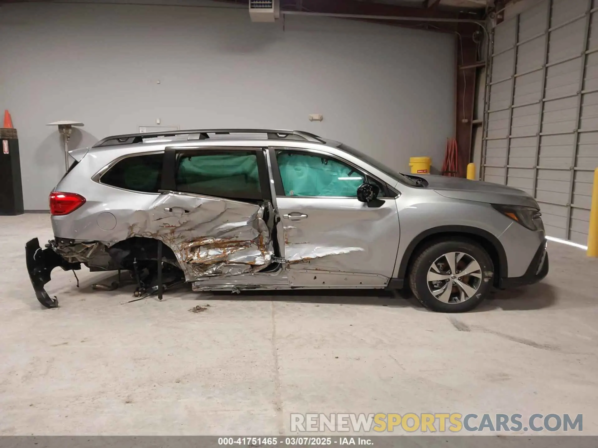 13 Photograph of a damaged car 4S4WMADD3S3406191 SUBARU ASCENT 2025