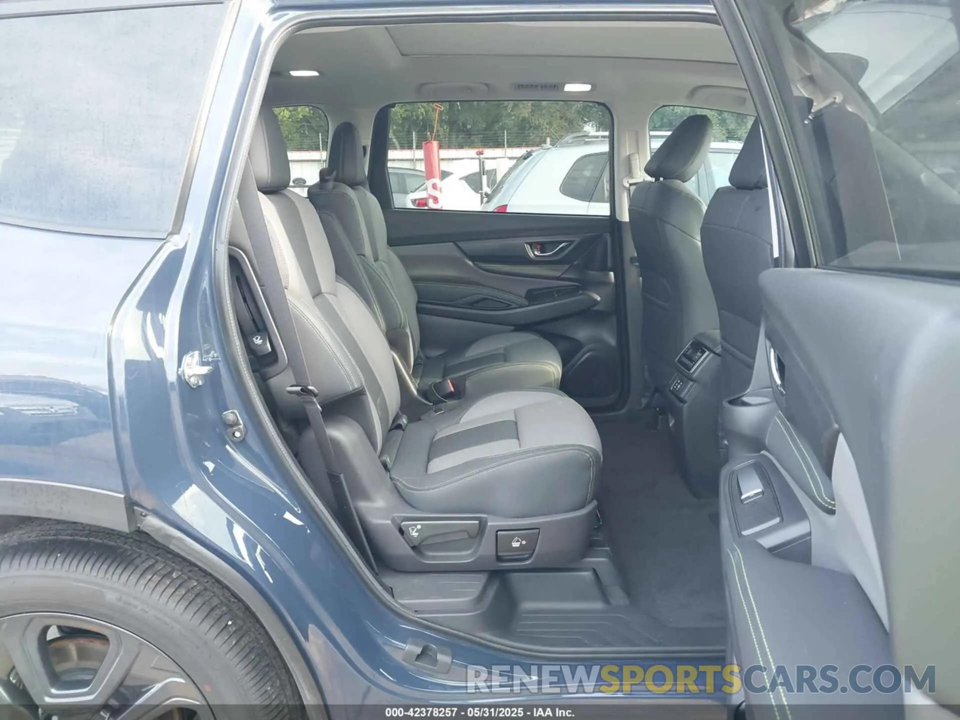 8 Photograph of a damaged car 4S4WMAFD8S3409598 SUBARU ASCENT 2025