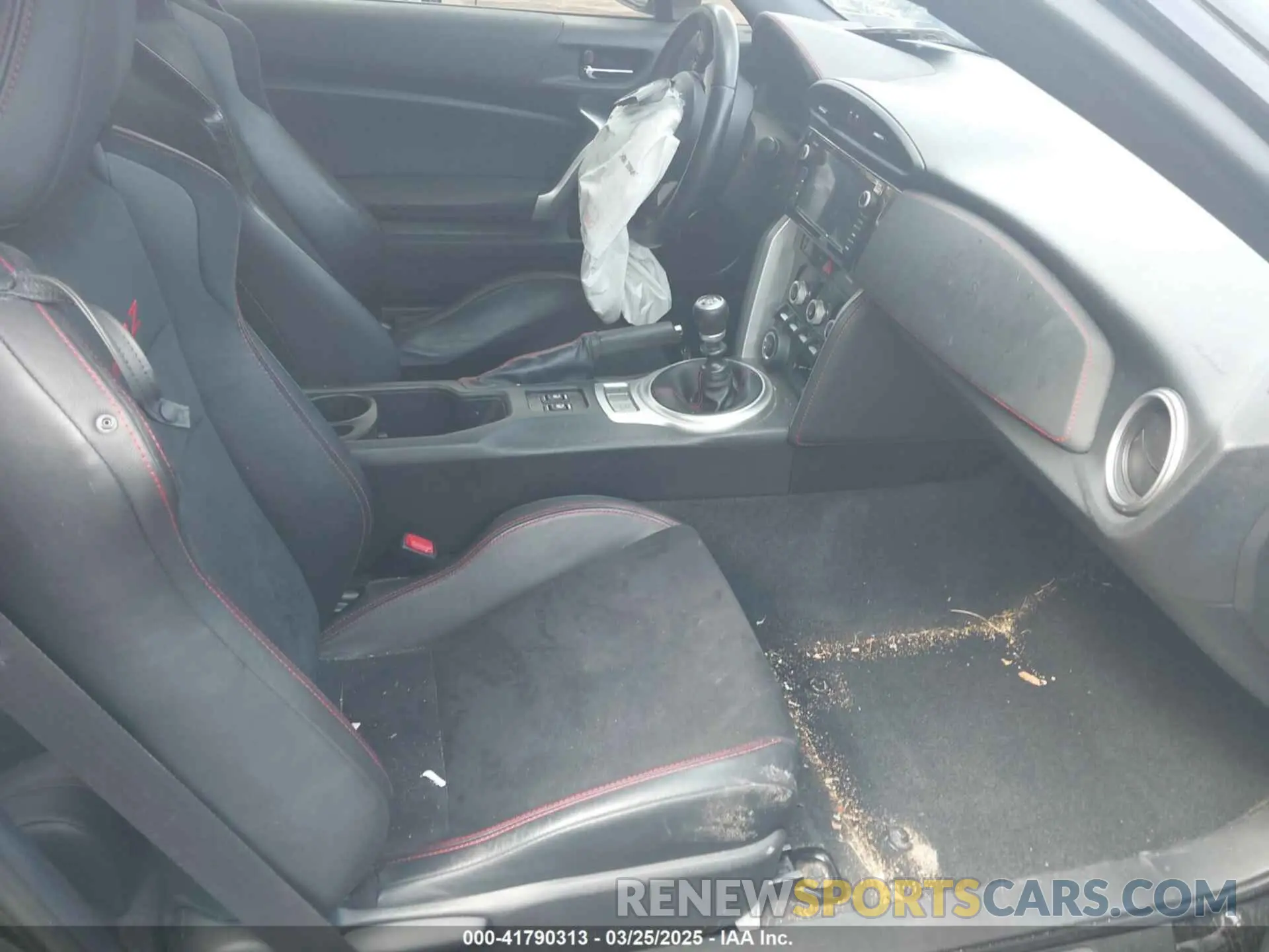 5 Photograph of a damaged car JF1ZCAC11L9701354 SUBARU BRZ 2020
