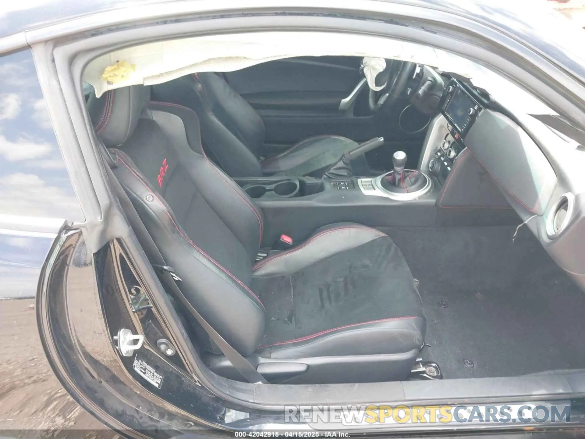 5 Photograph of a damaged car JF1ZCAC19L8703696 SUBARU BRZ 2020