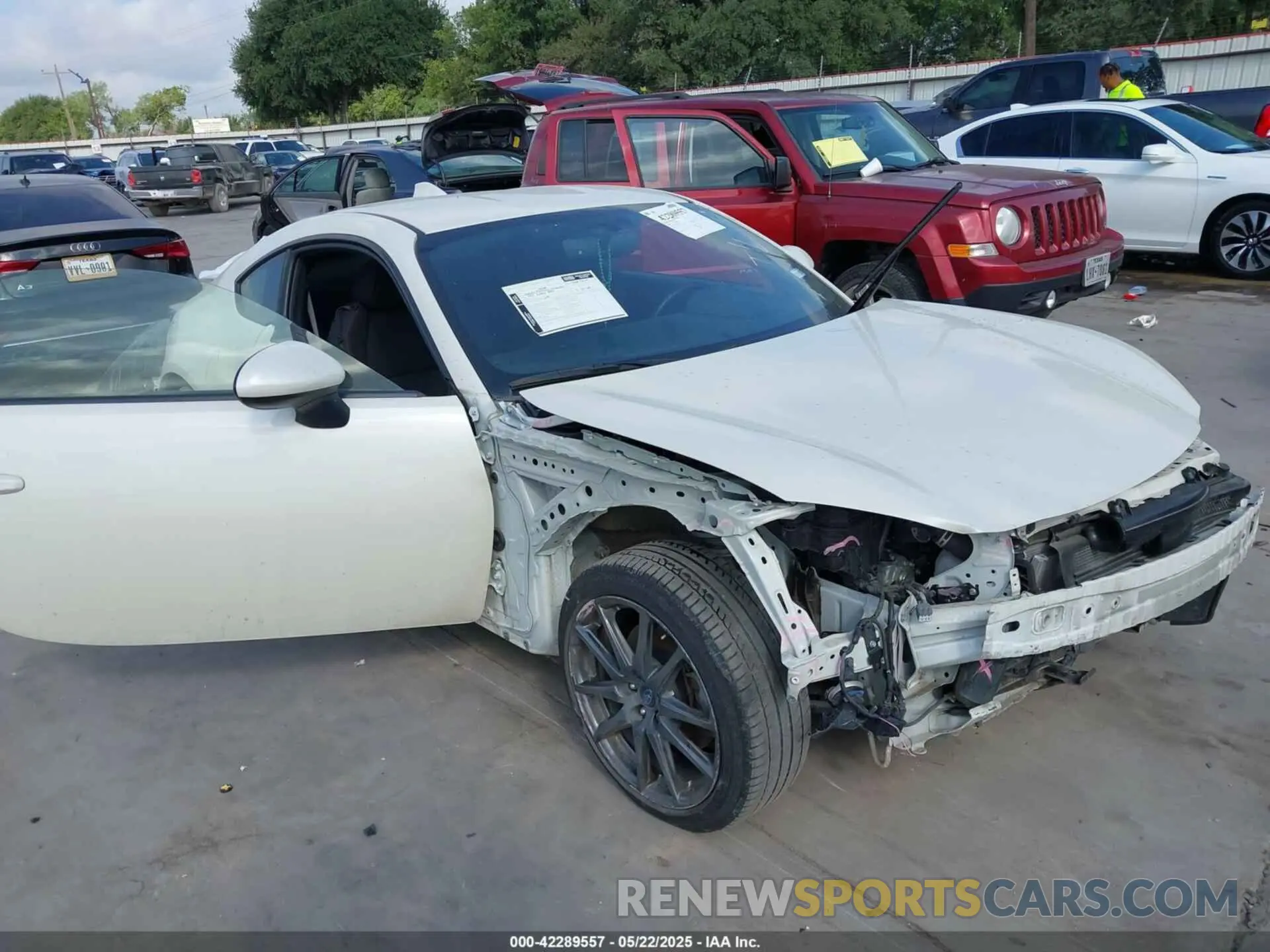 1 Photograph of a damaged car JF1ZDBC10N8702233 SUBARU BRZ 2022