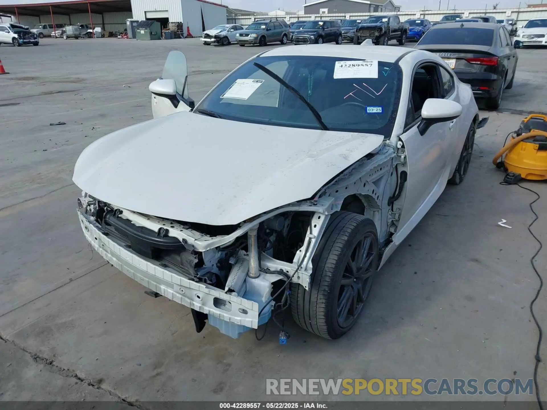 2 Photograph of a damaged car JF1ZDBC10N8702233 SUBARU BRZ 2022