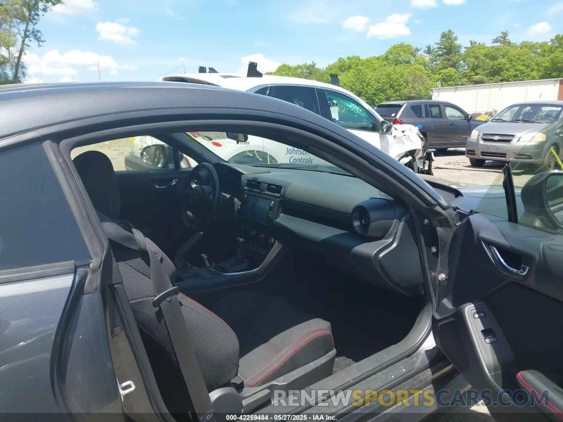 5 Photograph of a damaged car JF1ZDBC15N8701028 SUBARU BRZ 2022