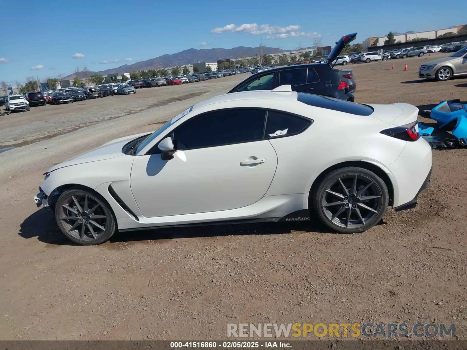 15 Photograph of a damaged car JF1ZDBF16N8700143 SUBARU BRZ 2022