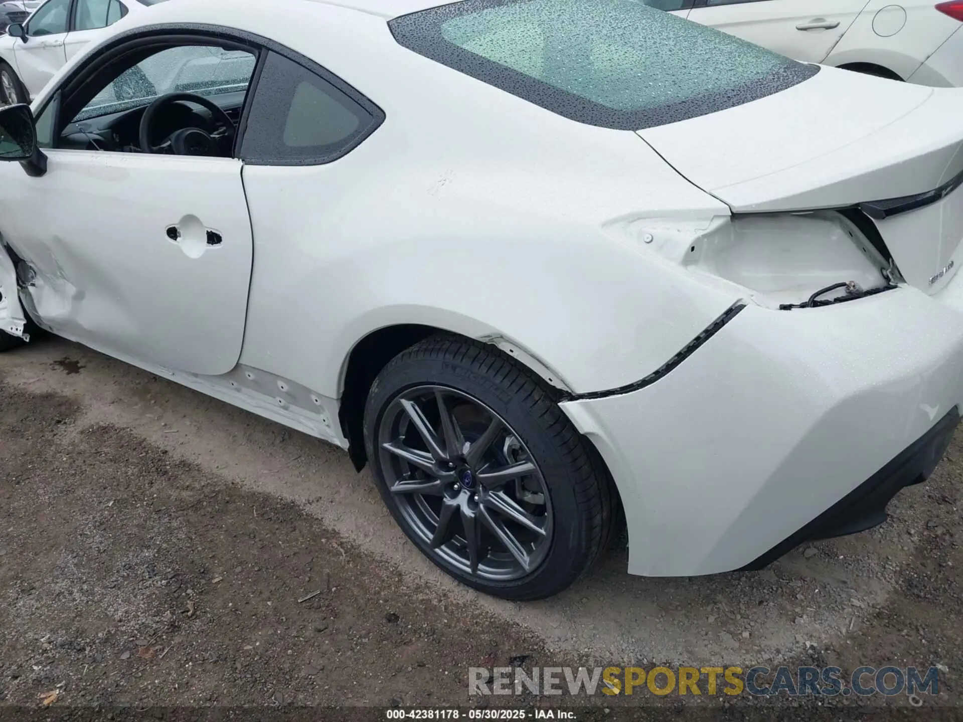 18 Photograph of a damaged car JF1ZDBB10P9706507 SUBARU BRZ 2023