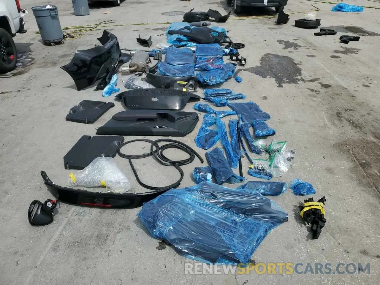 12 Photograph of a damaged car JF1ZDBE13P9706402 SUBARU BRZ 2023
