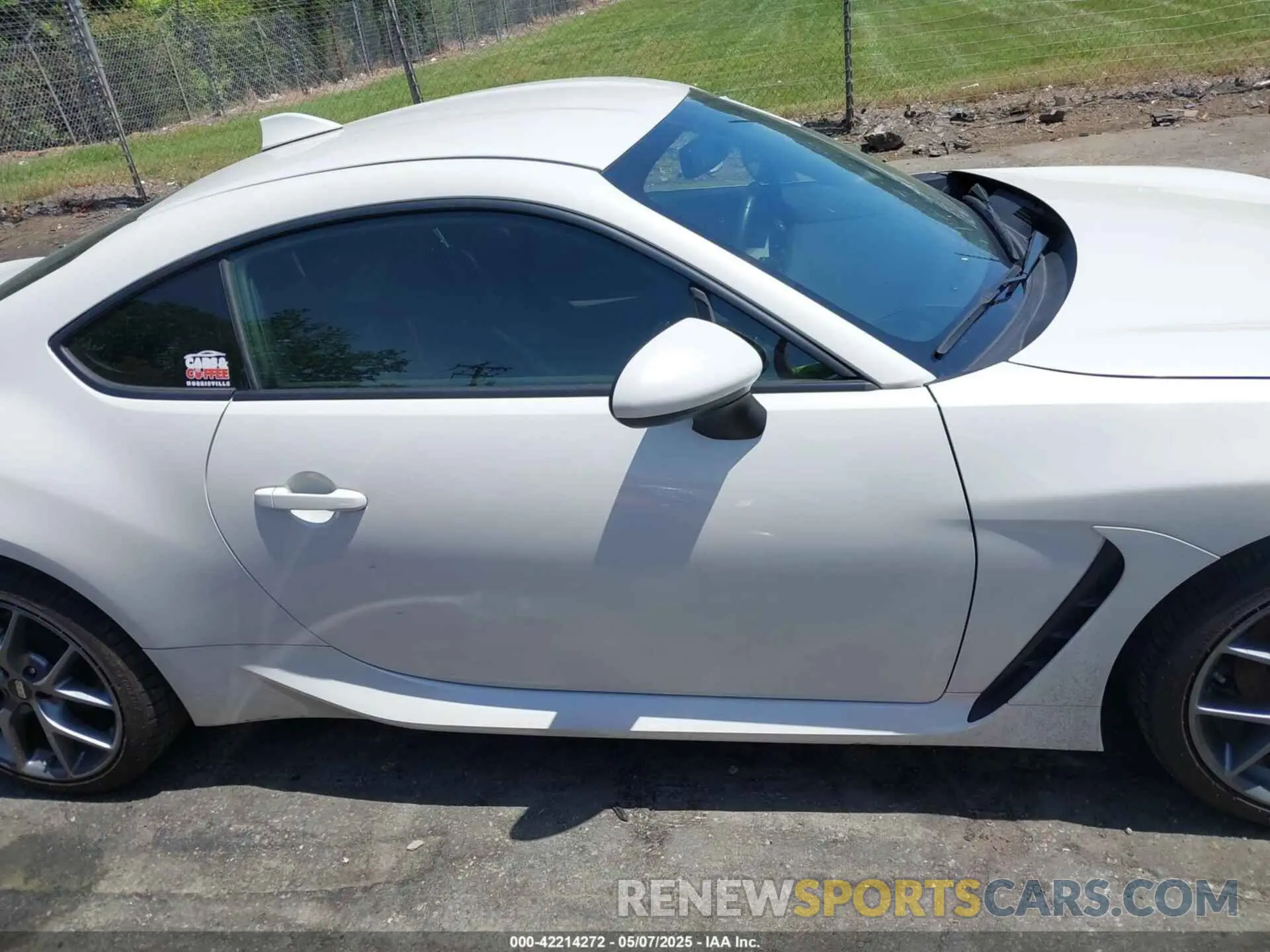 13 Photograph of a damaged car JF1ZDBE14P9703766 SUBARU BRZ 2023