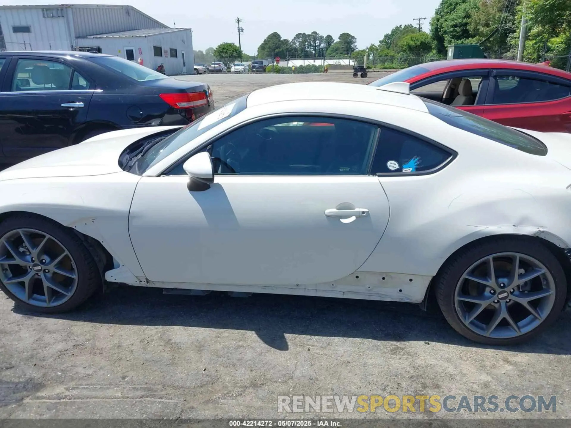 14 Photograph of a damaged car JF1ZDBE14P9703766 SUBARU BRZ 2023