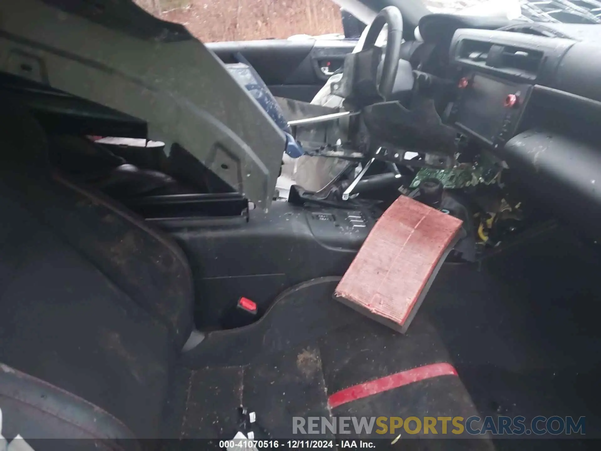 5 Photograph of a damaged car JF1ZDBE14P9706408 SUBARU BRZ 2023