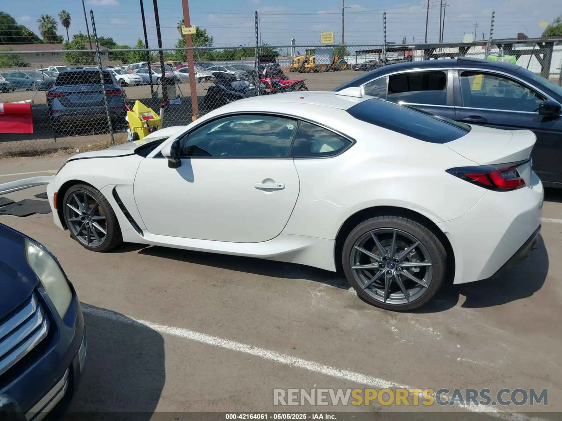14 Photograph of a damaged car JF1ZDBE19R9702440 SUBARU BRZ 2024