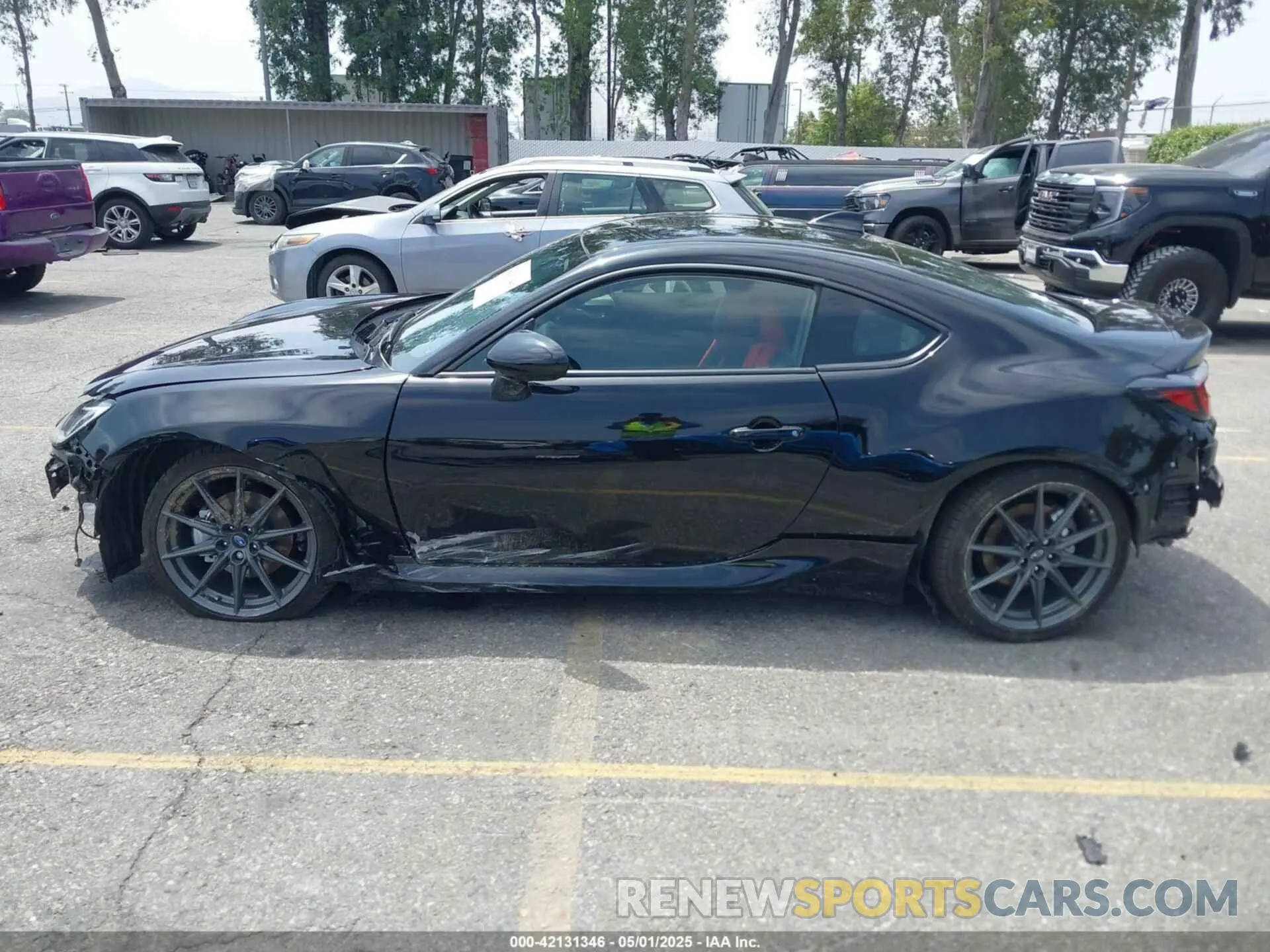 14 Photograph of a damaged car JF1ZDBE10S9700758 SUBARU BRZ 2025
