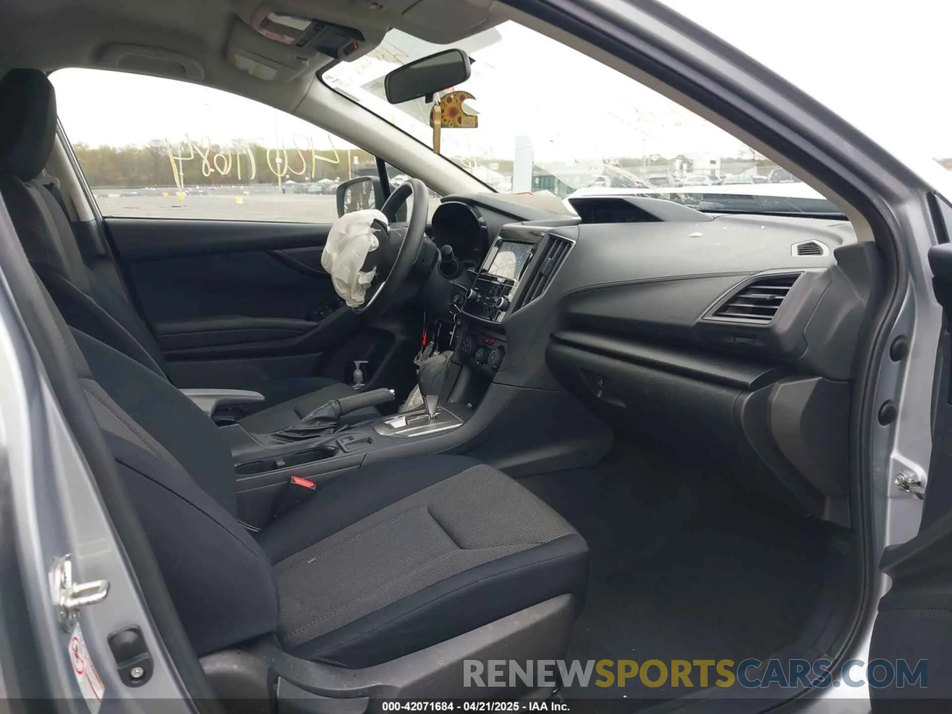 5 Photograph of a damaged car JF2GTAAC9KH216696 SUBARU CROSSTREK 2019