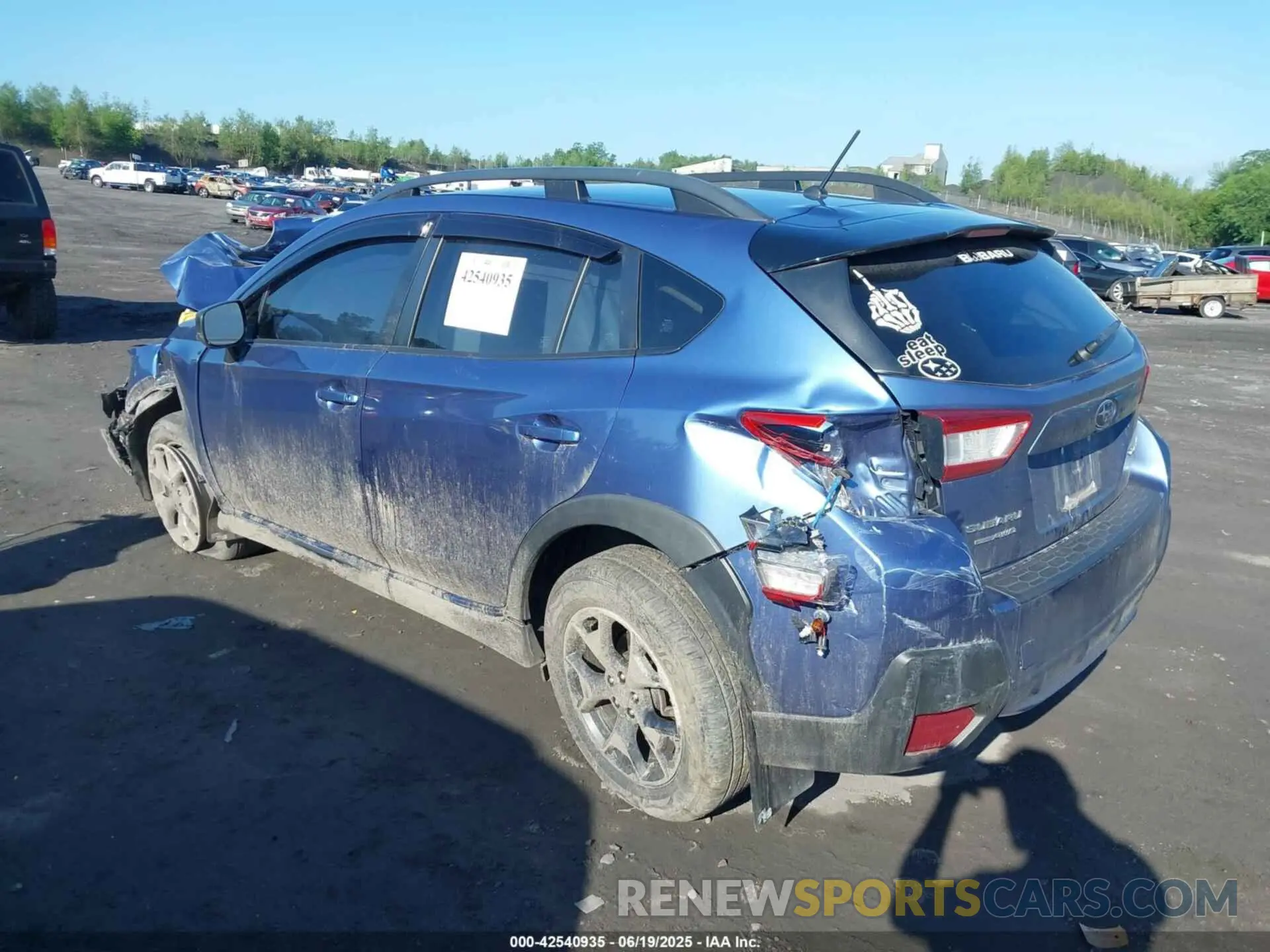 3 Photograph of a damaged car JF2GTABC2KH329985 SUBARU CROSSTREK 2019