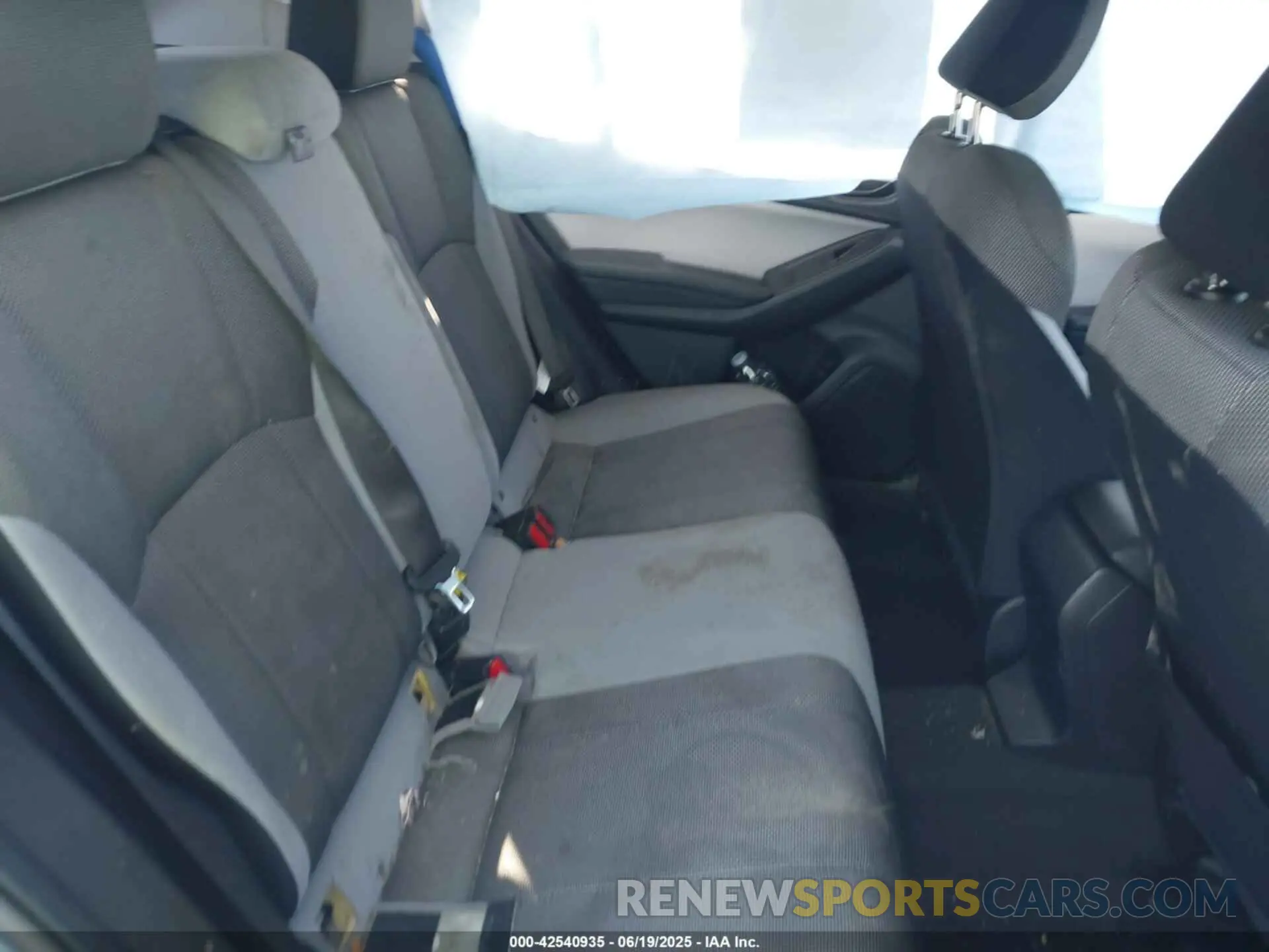 8 Photograph of a damaged car JF2GTABC2KH329985 SUBARU CROSSTREK 2019