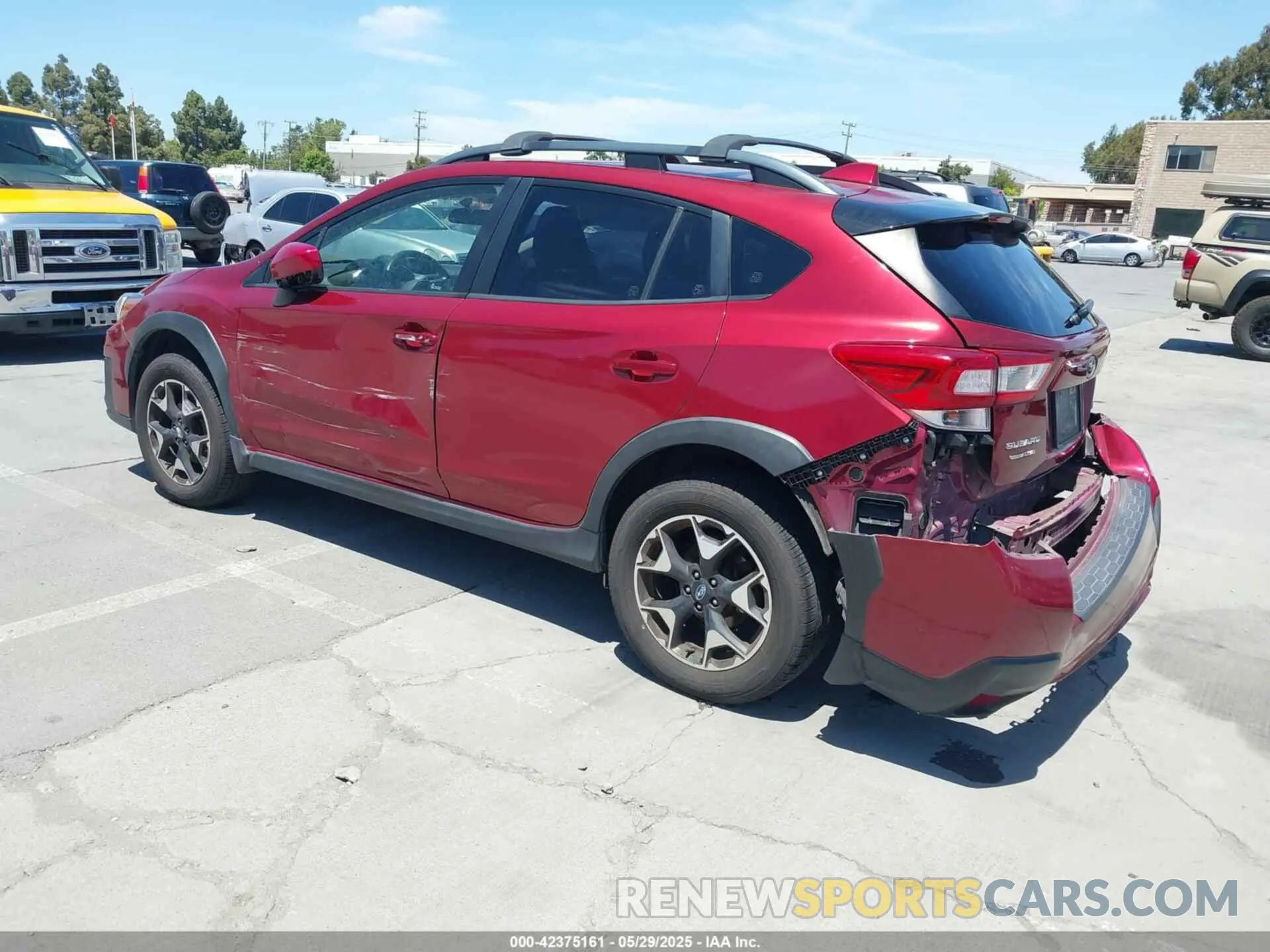 3 Photograph of a damaged car JF2GTACC1KH277439 SUBARU CROSSTREK 2019