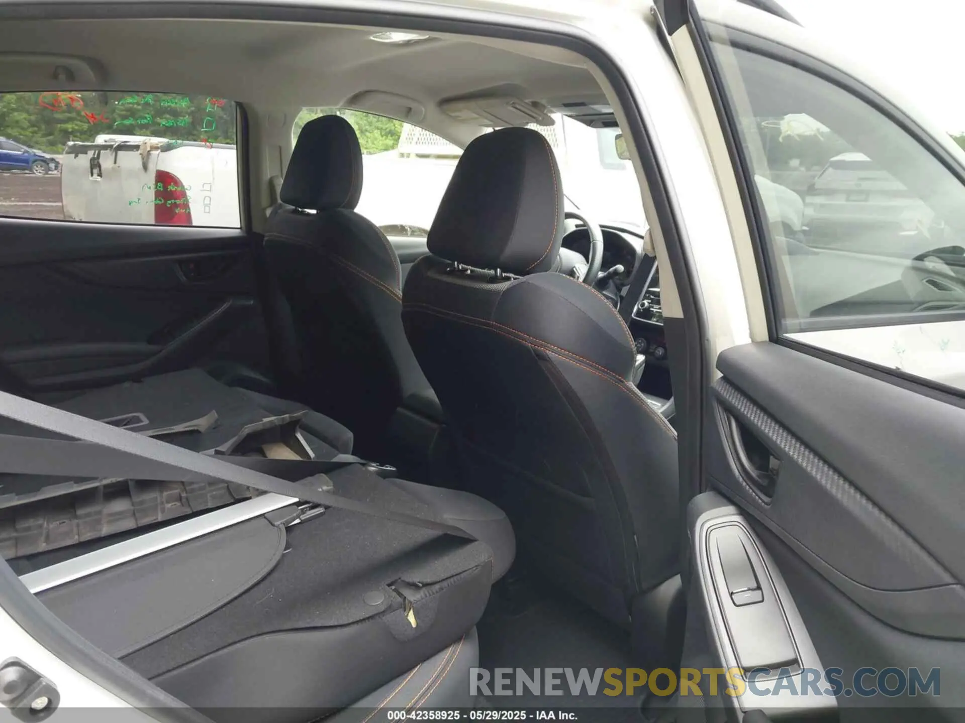 8 Photograph of a damaged car JF2GTACC2KH255868 SUBARU CROSSTREK 2019