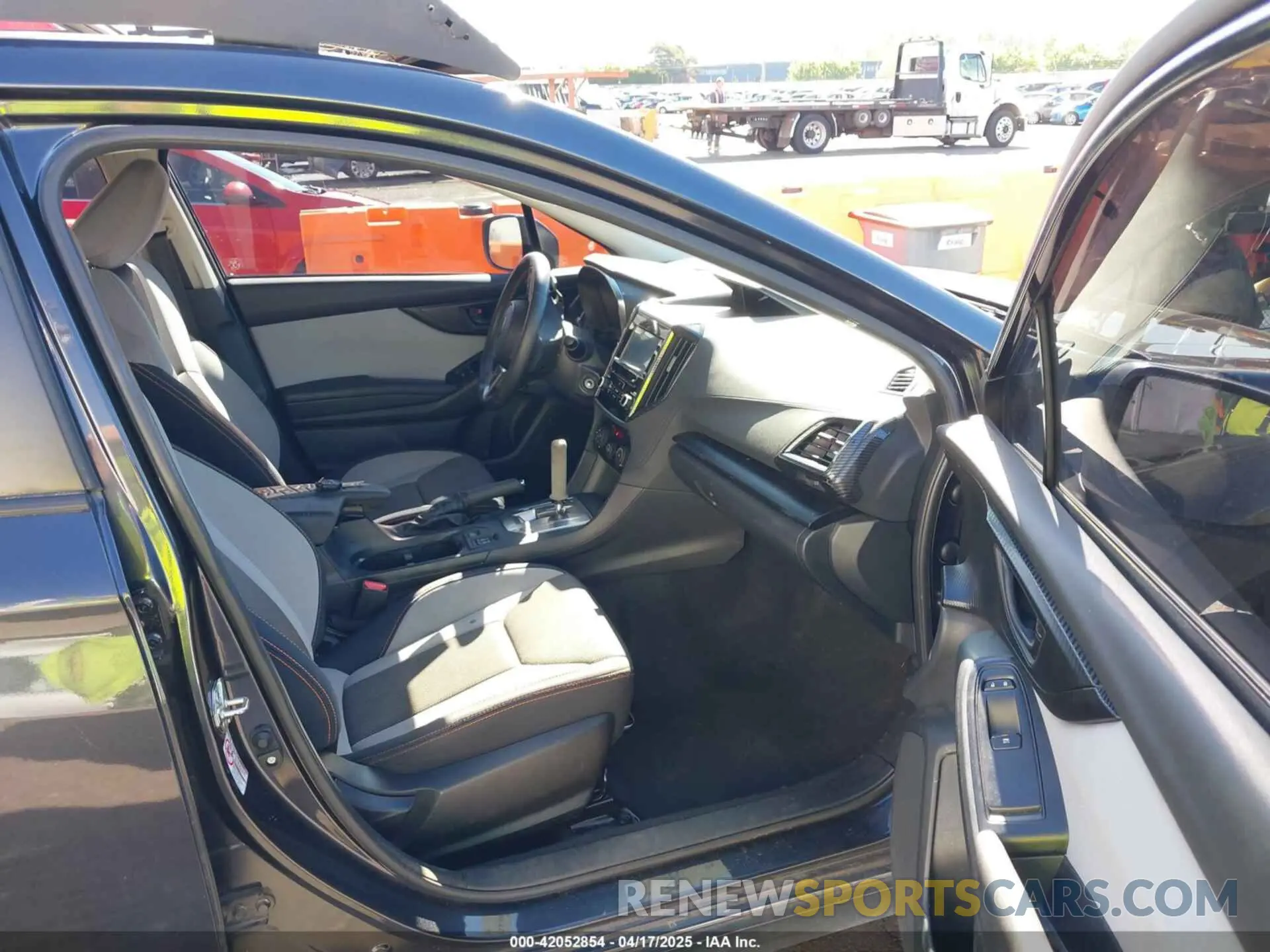 5 Photograph of a damaged car JF2GTACC4K8293165 SUBARU CROSSTREK 2019
