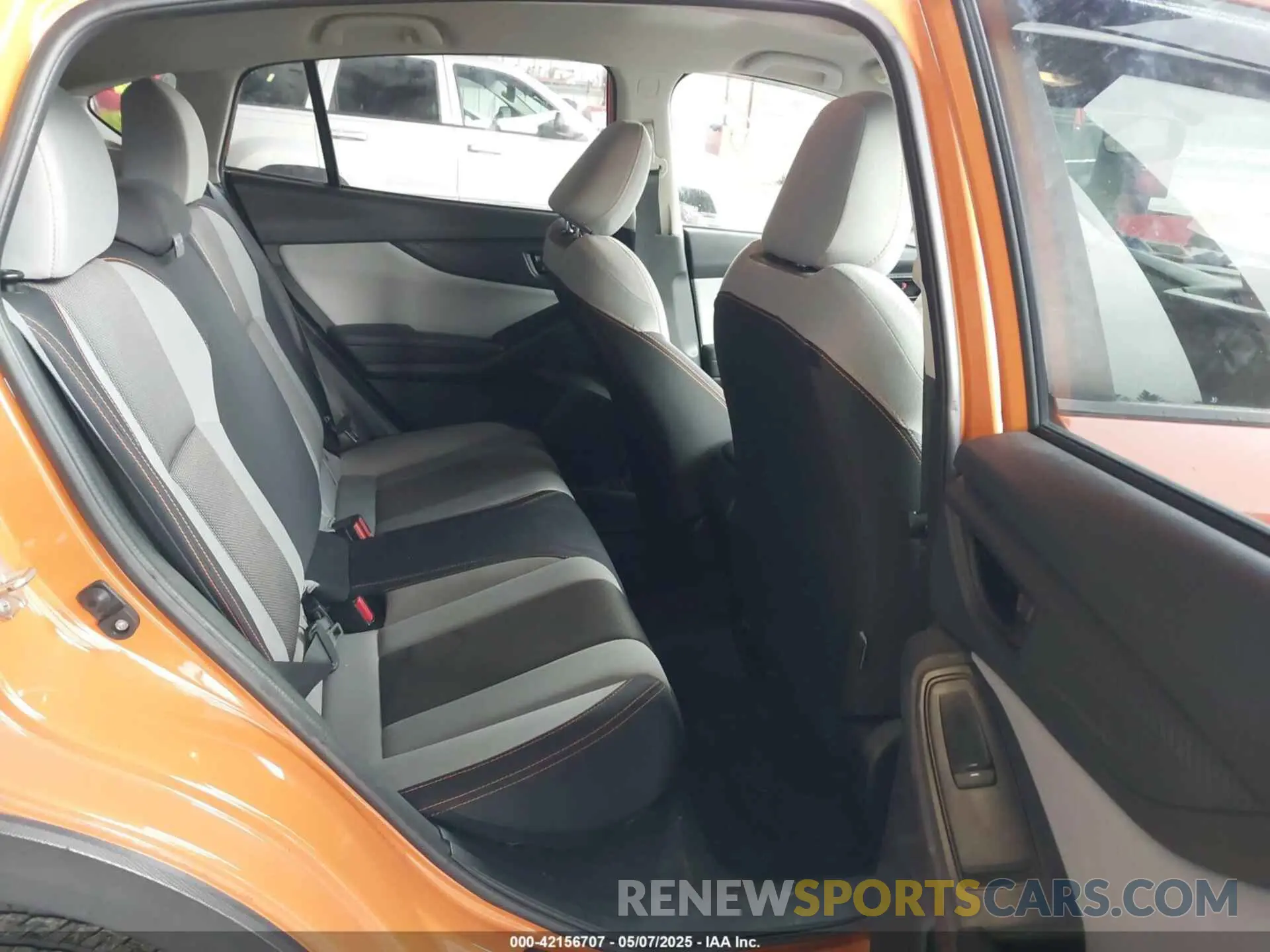 8 Photograph of a damaged car JF2GTACC4K8377700 SUBARU CROSSTREK 2019