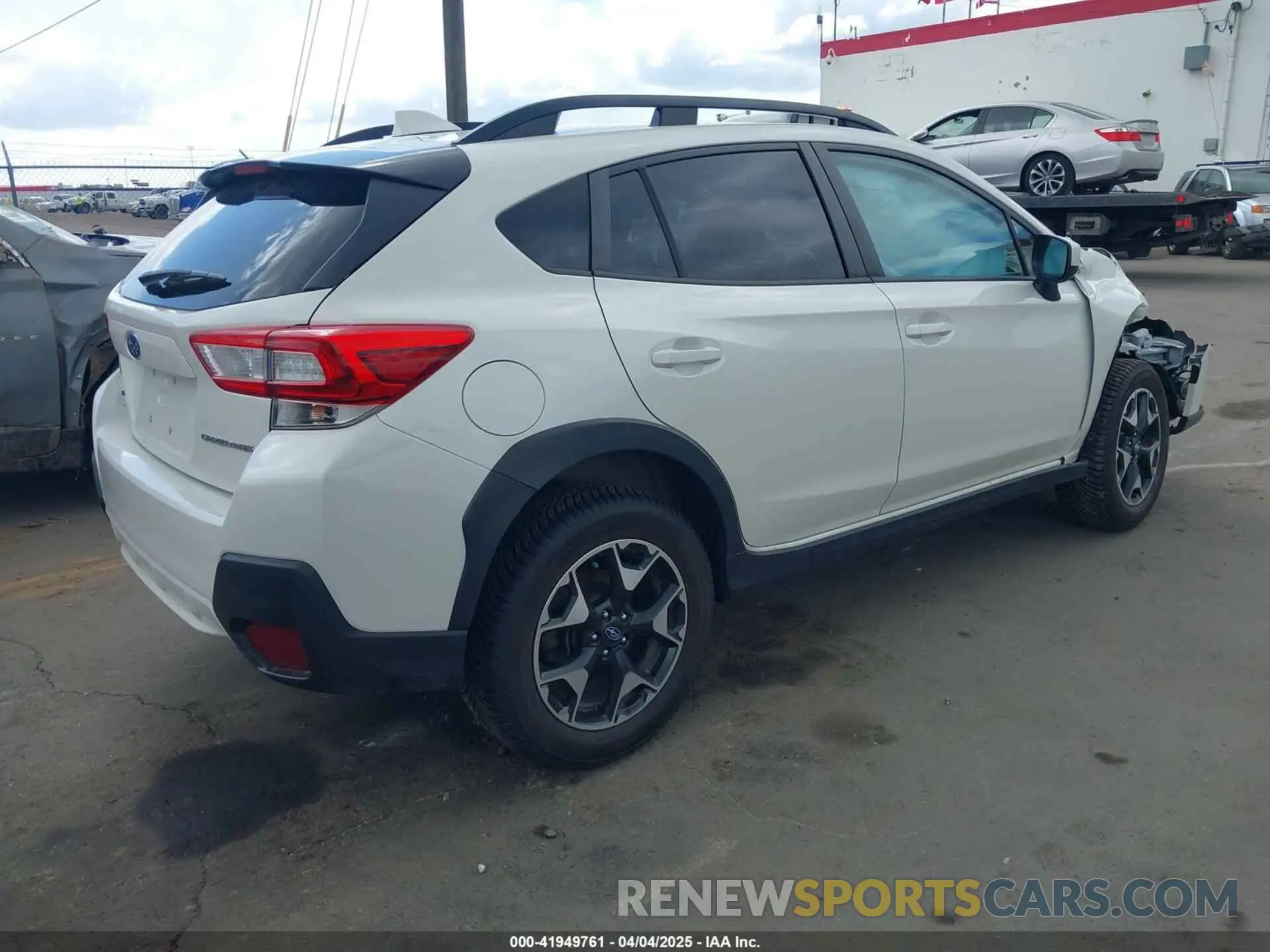 4 Photograph of a damaged car JF2GTACC4KH281047 SUBARU CROSSTREK 2019
