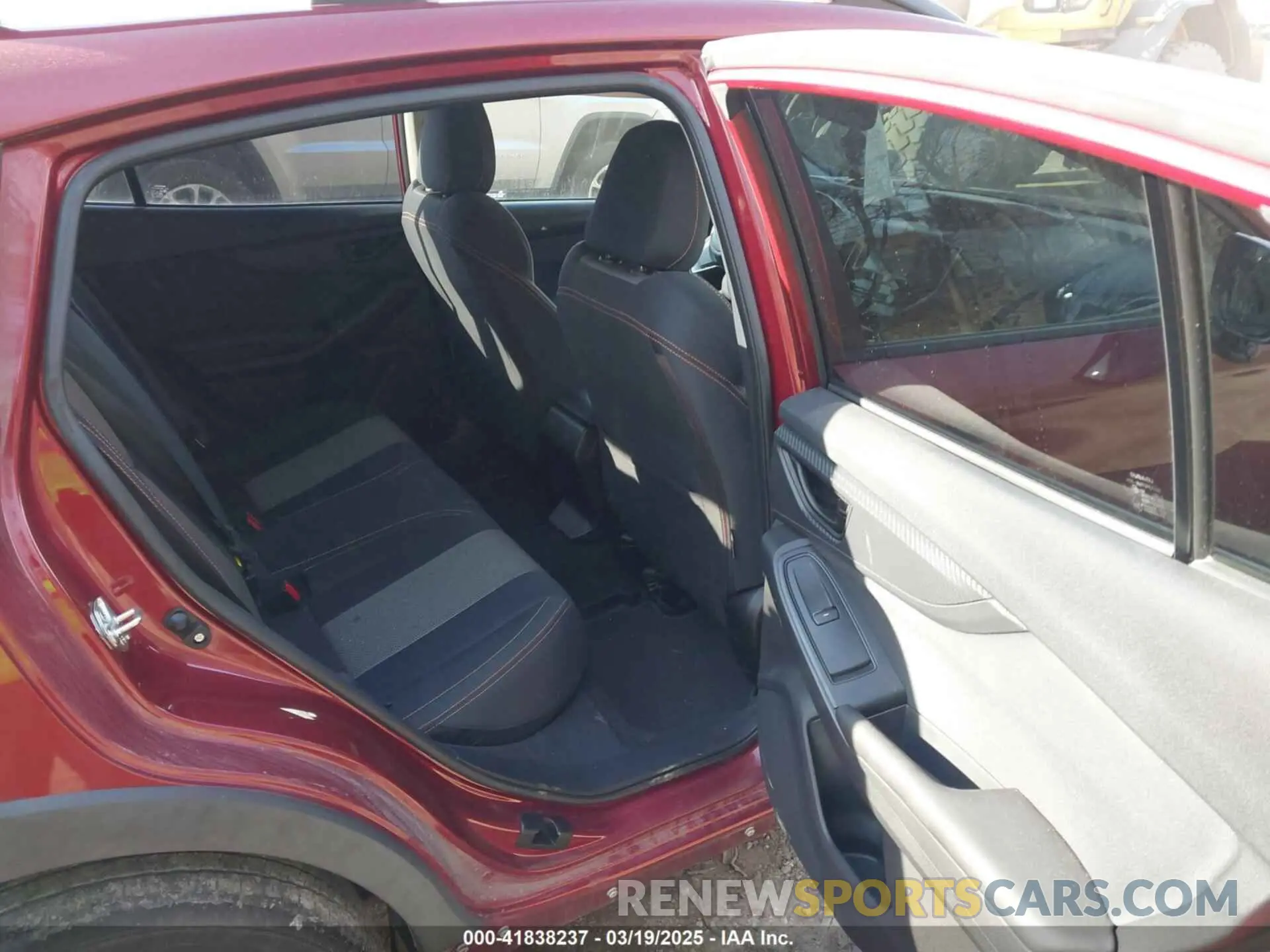 8 Photograph of a damaged car JF2GTACC5KH301533 SUBARU CROSSTREK 2019