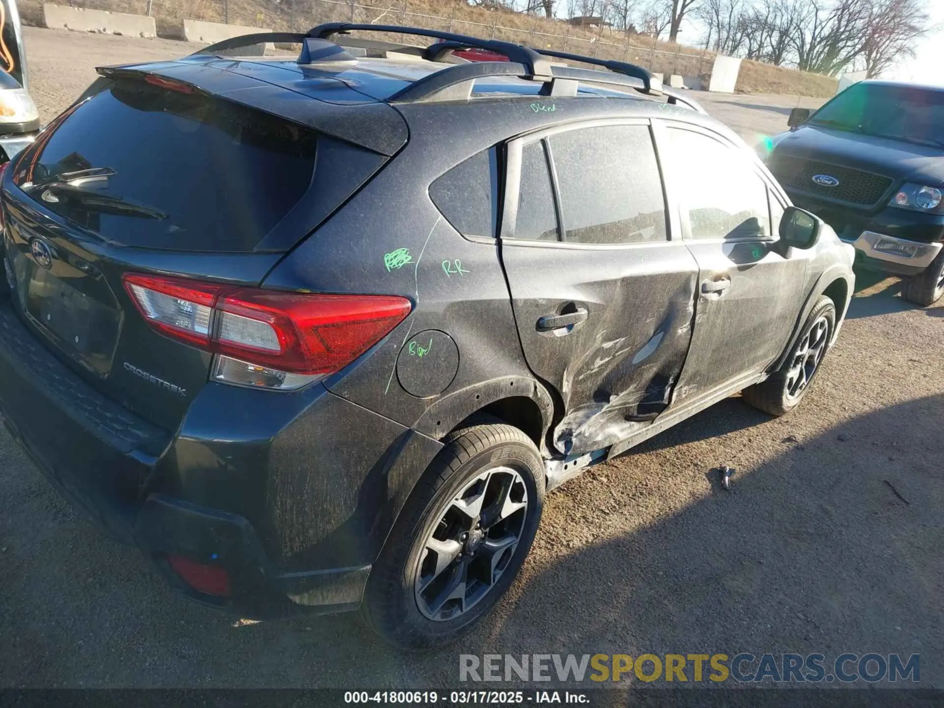 4 Photograph of a damaged car JF2GTACC7K8232246 SUBARU CROSSTREK 2019
